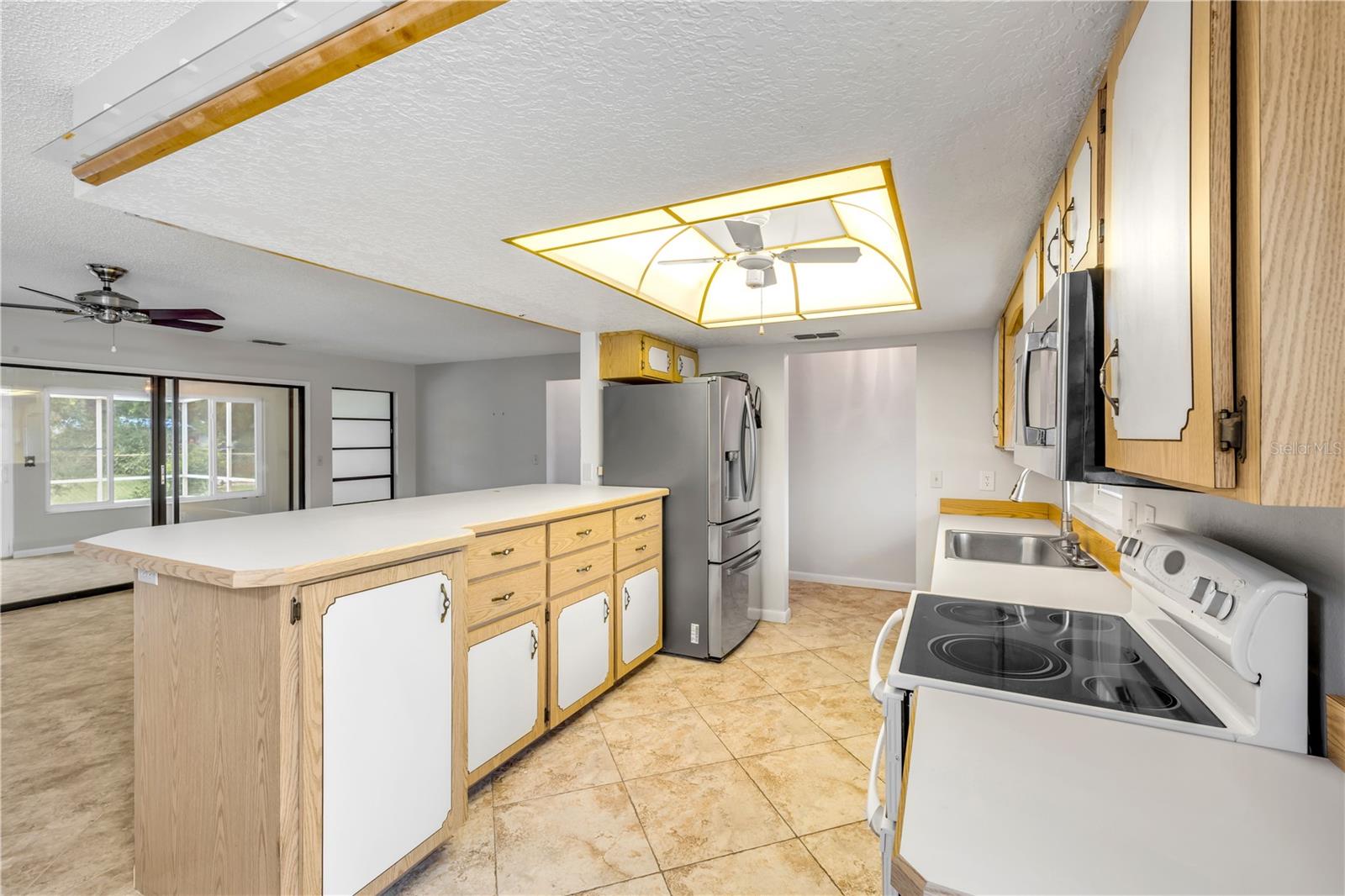 Image 4 of 20 For 125 Orange Avenue