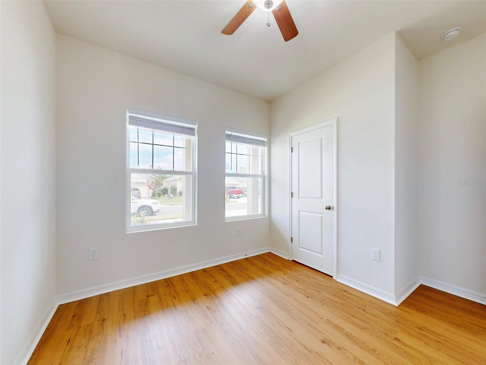 Image 10 of 100 For 534 Stowers Drive