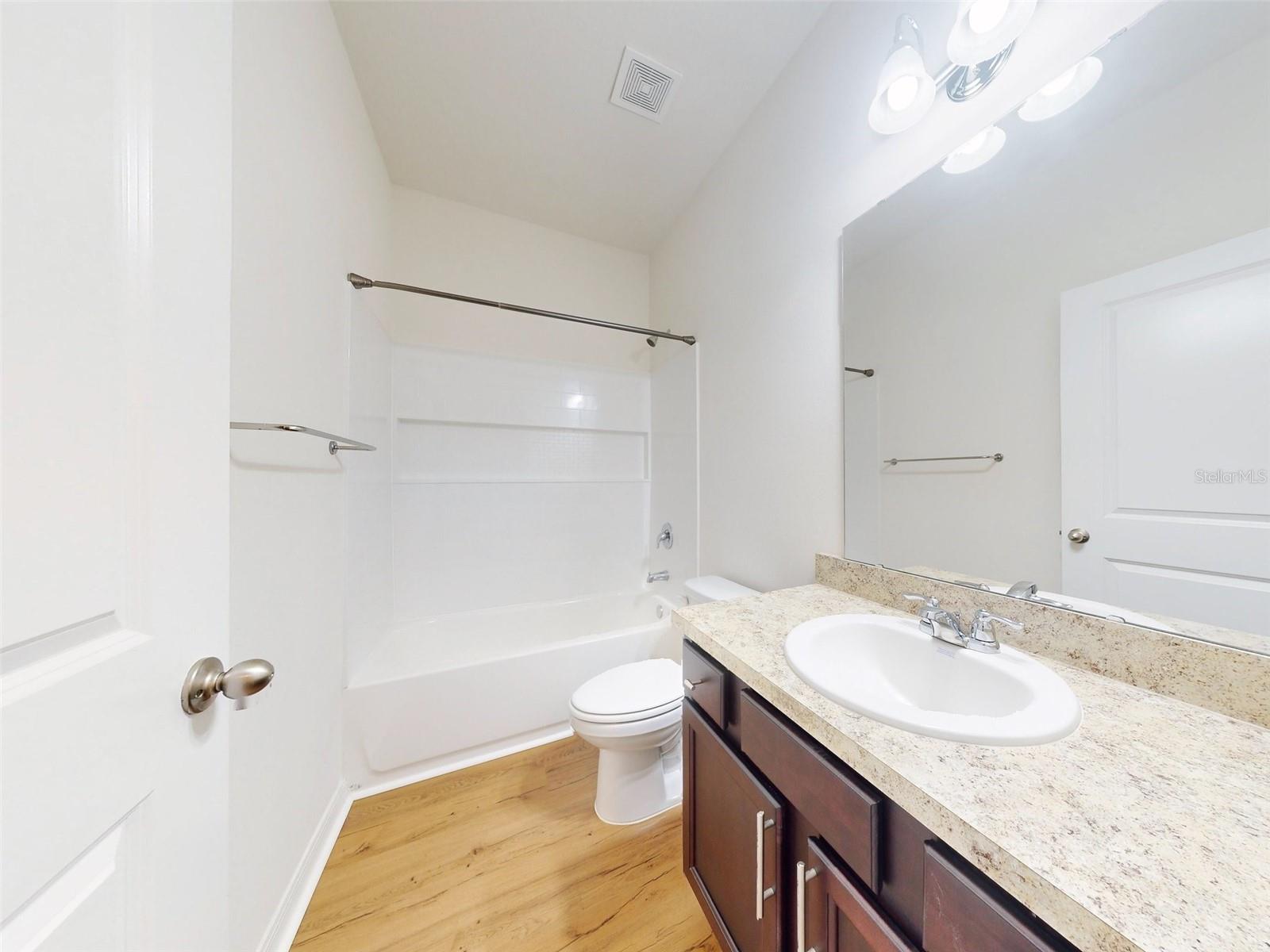 Image 11 of 100 For 534 Stowers Drive