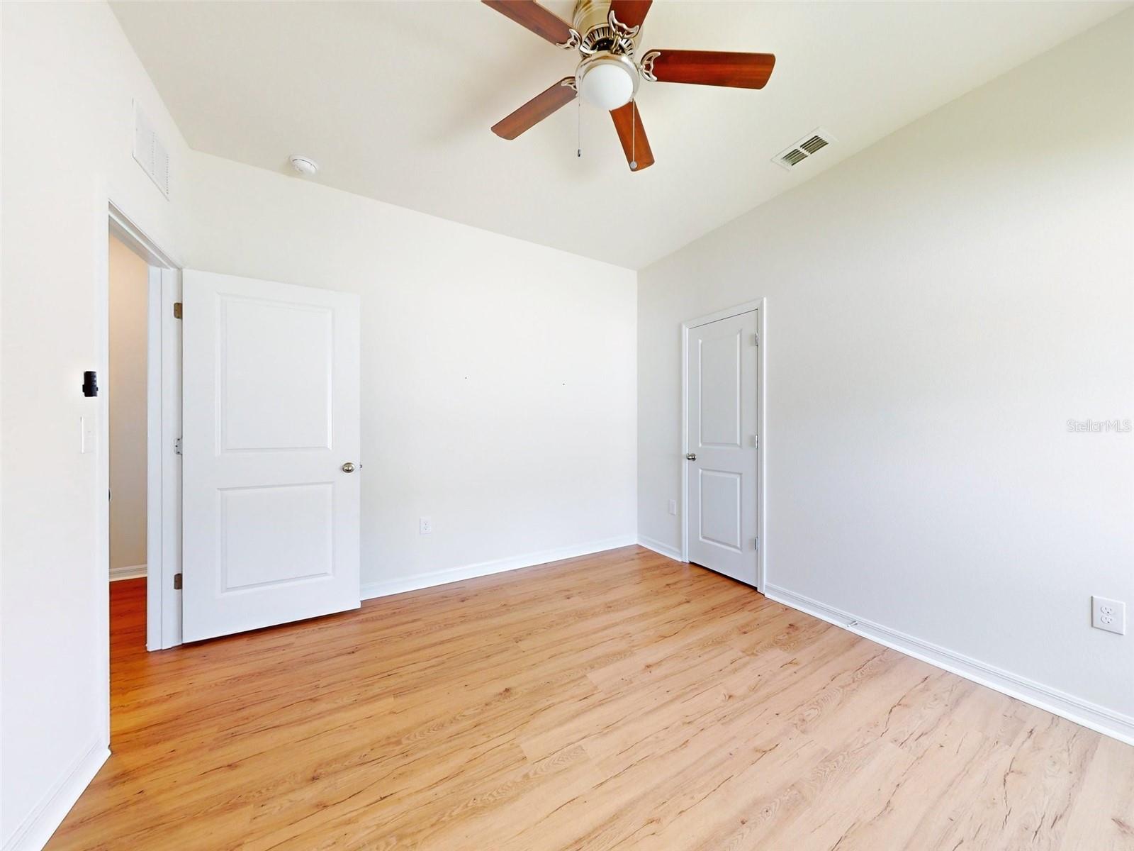 Image 17 of 100 For 534 Stowers Drive