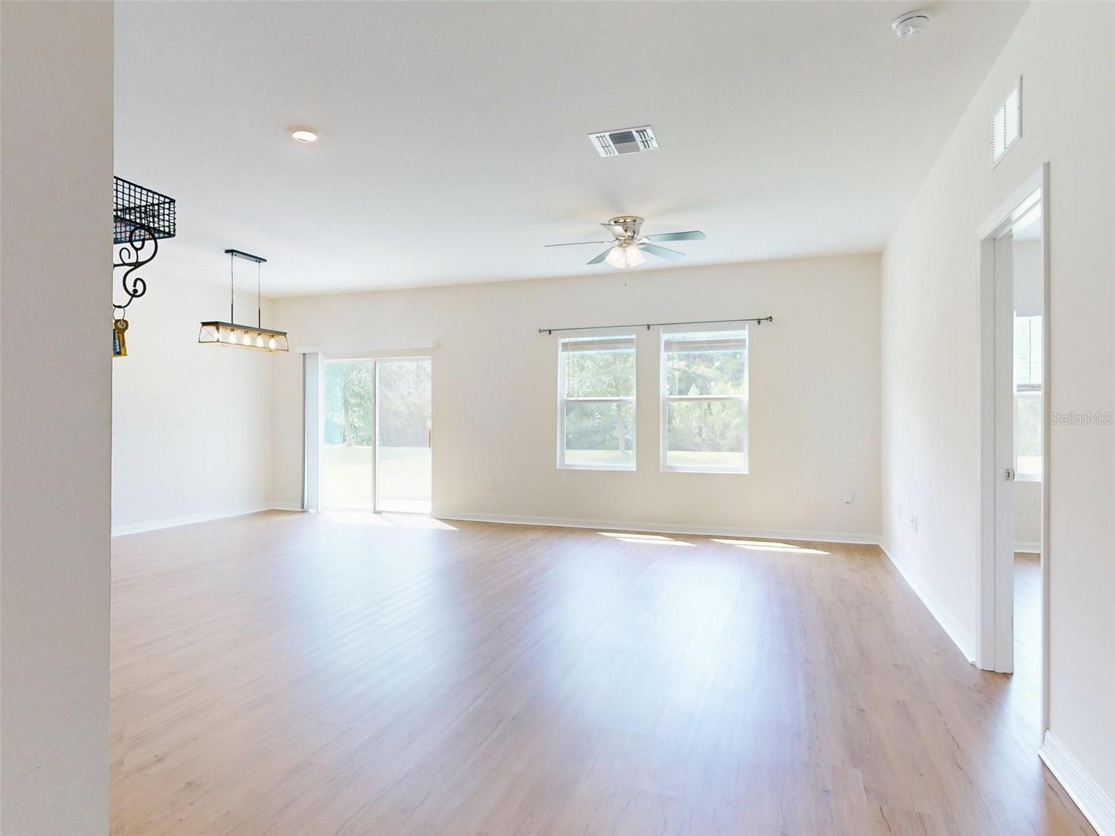 Image 22 of 100 For 534 Stowers Drive