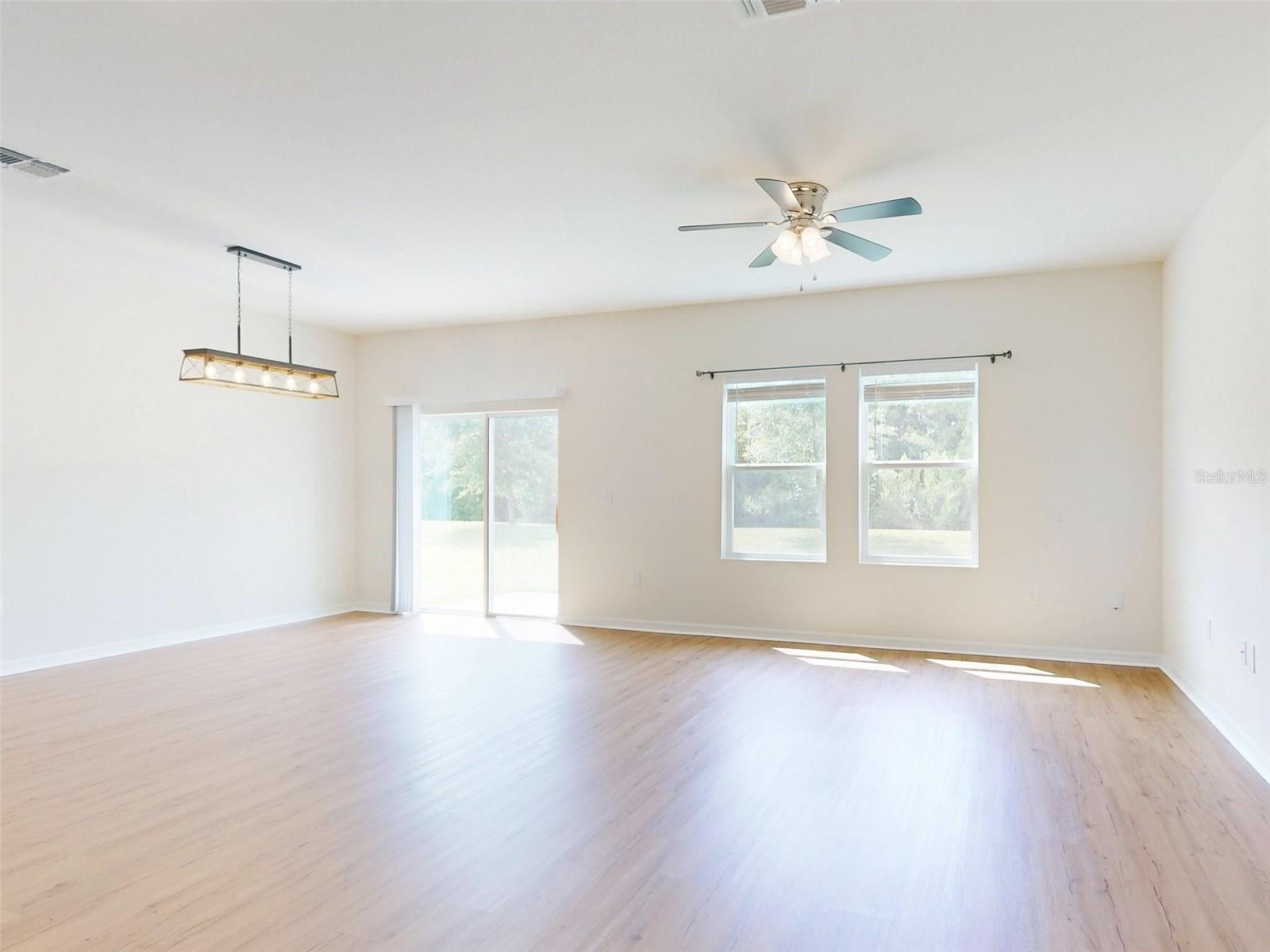 Image 37 of 100 For 534 Stowers Drive
