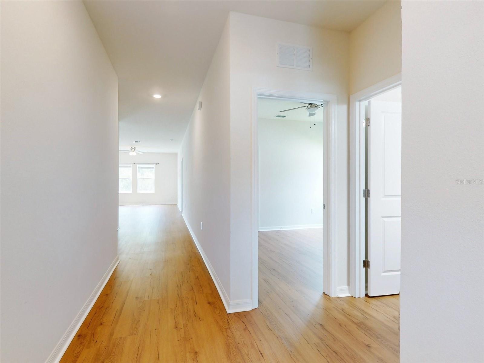 Image 4 of 100 For 534 Stowers Drive