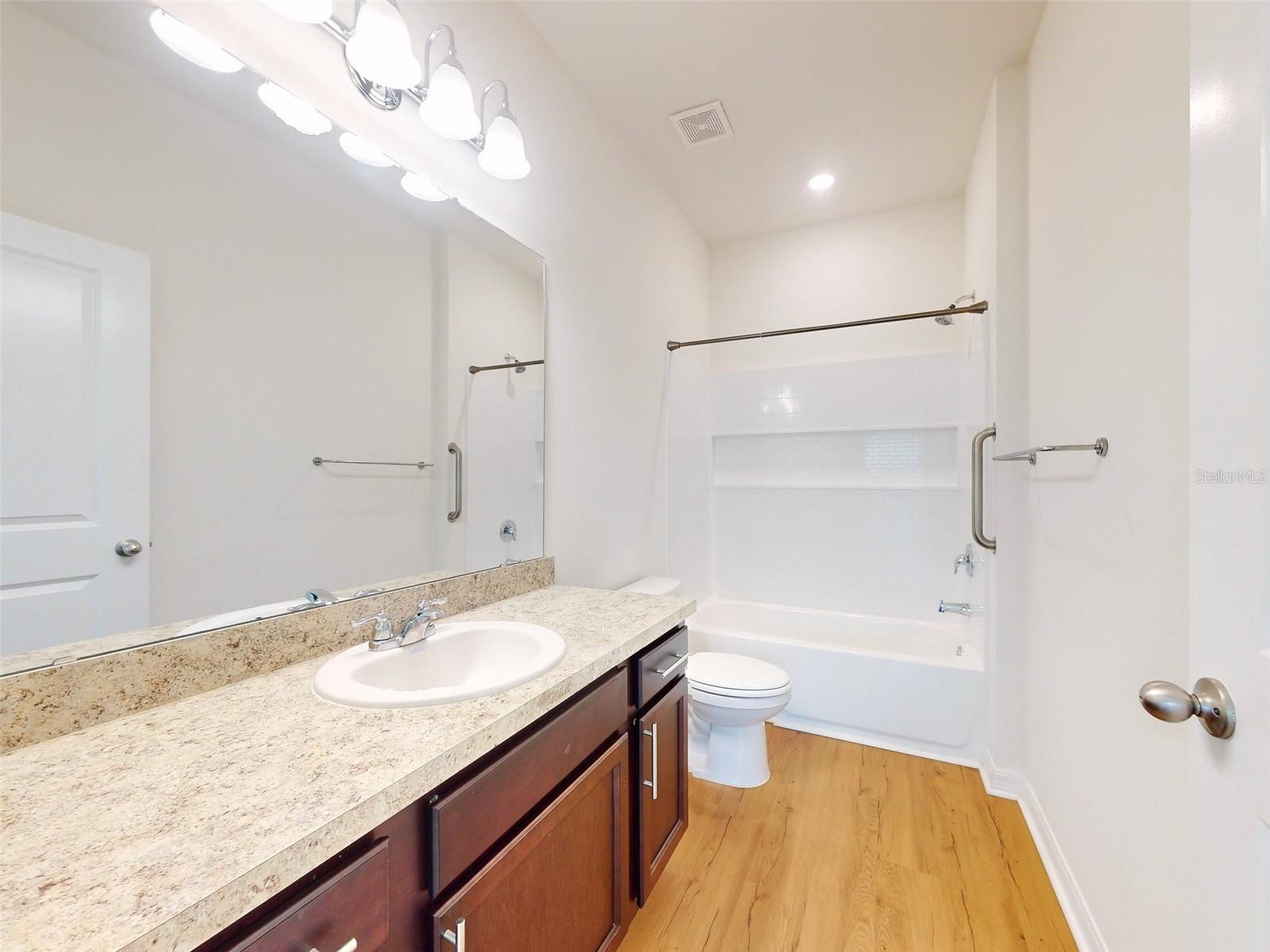 Image 43 of 100 For 534 Stowers Drive