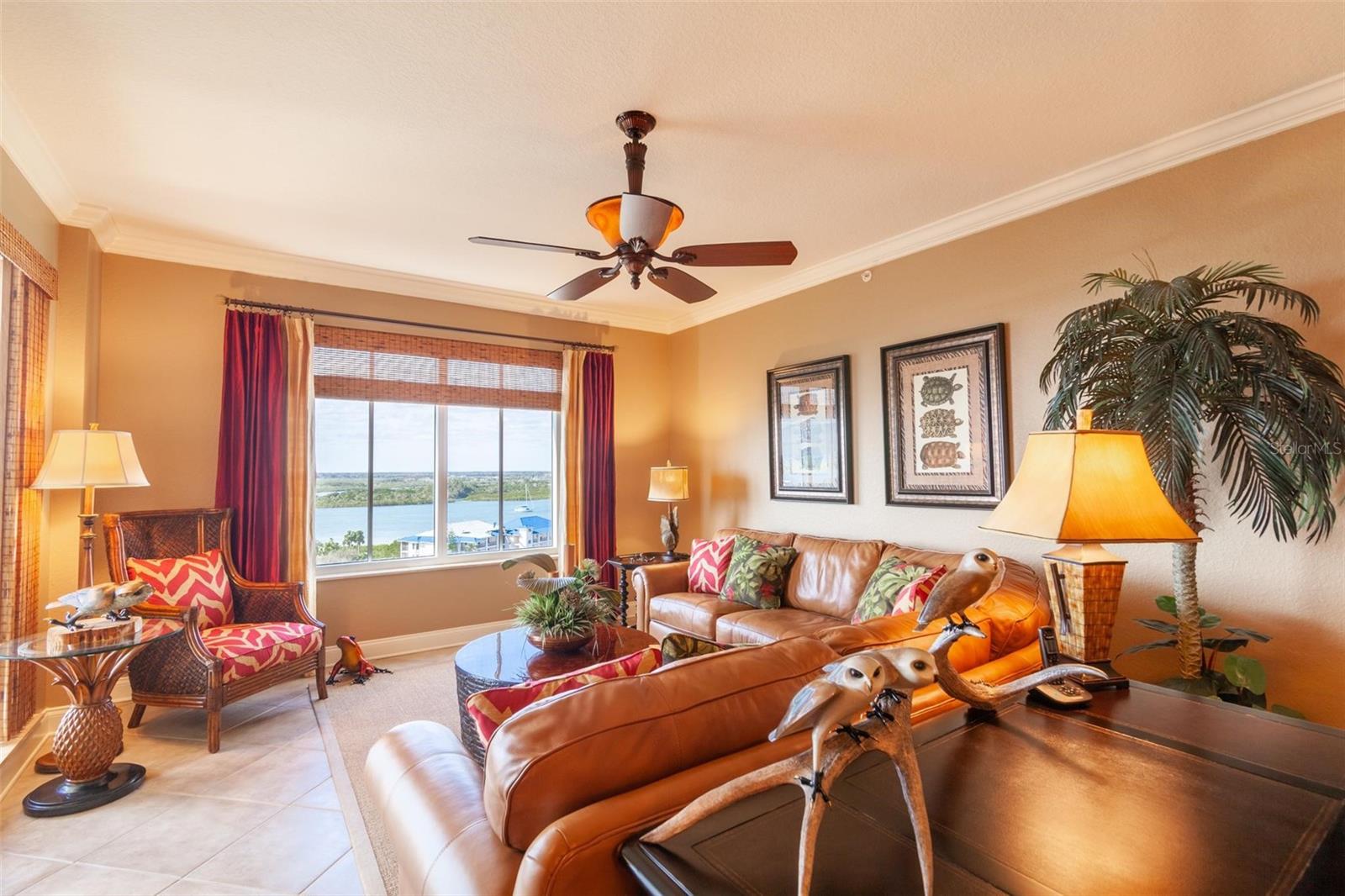 Image 10 of 58 For 265 Minorca Beach Way 902