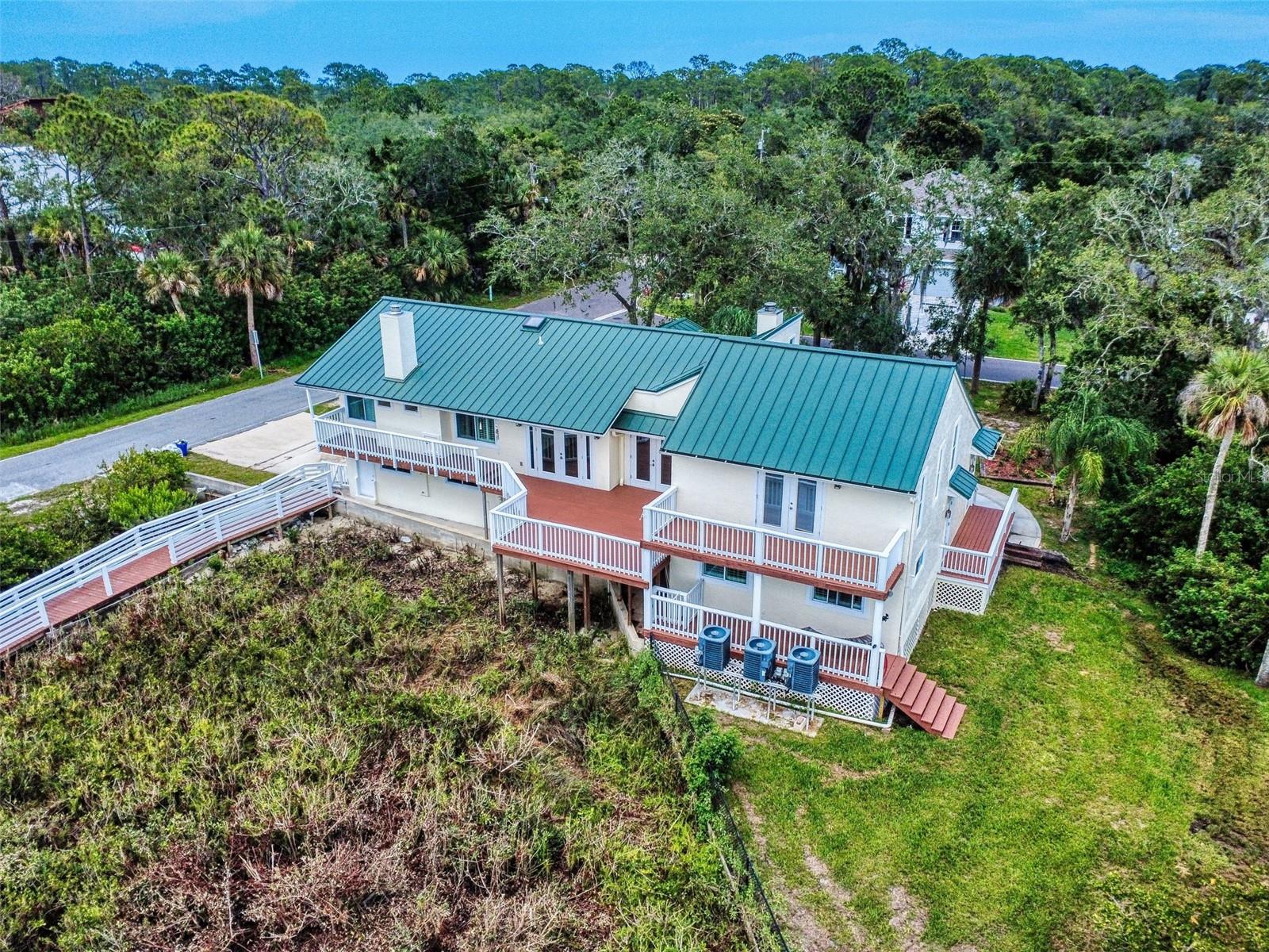 Image 11 of 91 For 2950 Sunset Drive