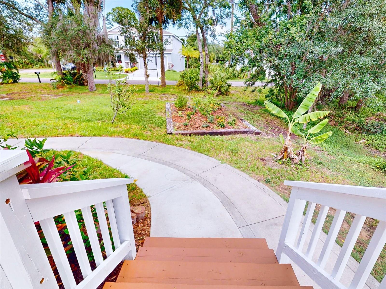 Image 18 of 91 For 2950 Sunset Drive