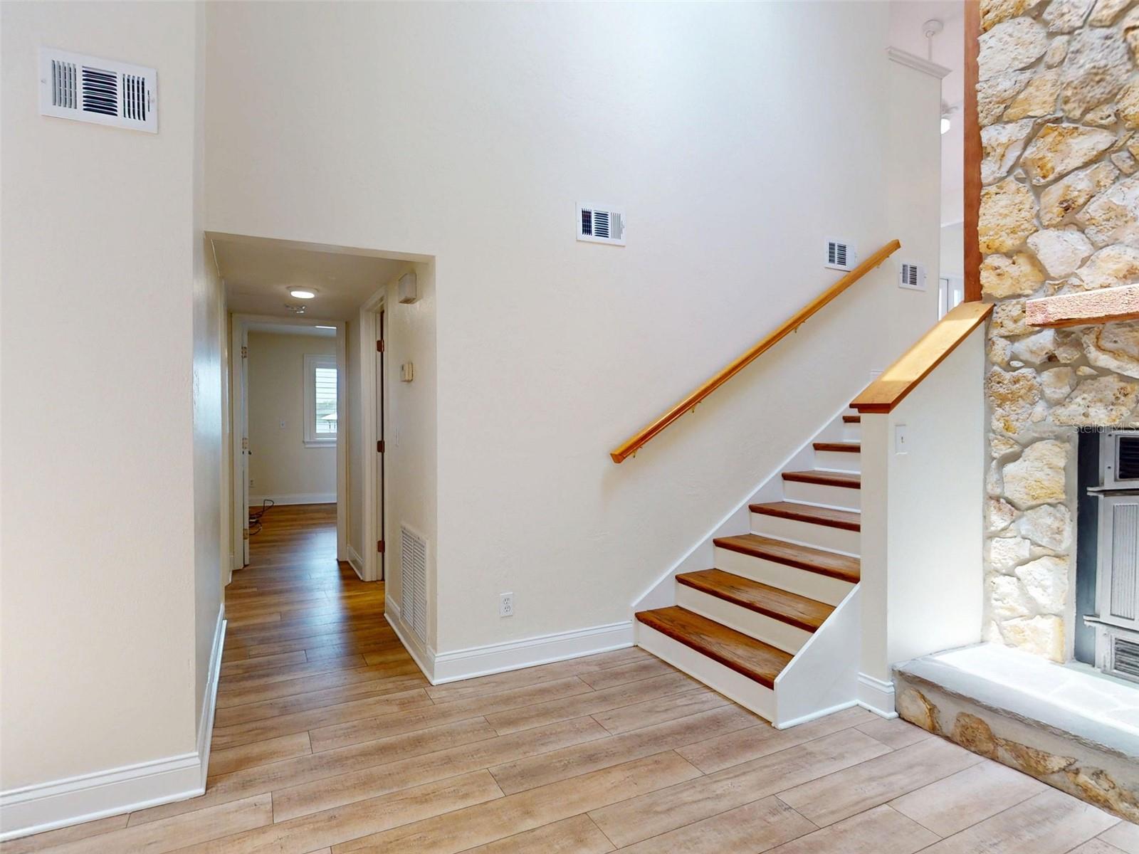 Image 41 of 91 For 2950 Sunset Drive