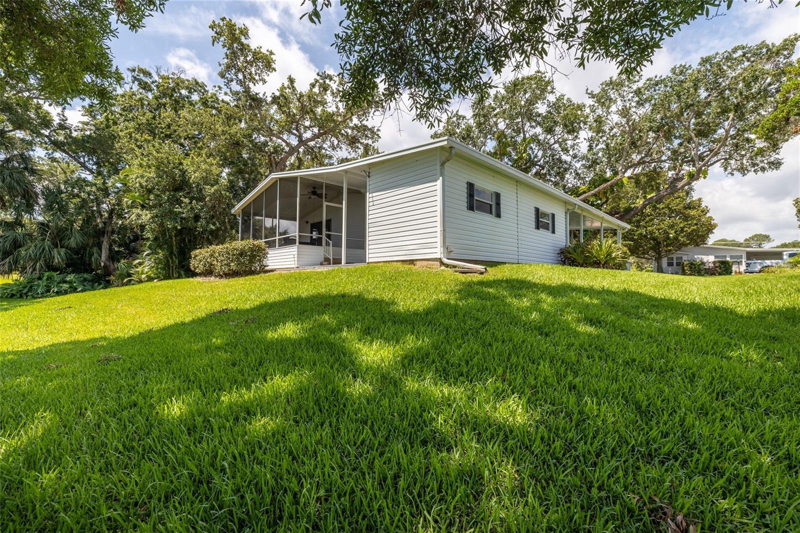 Image 10 of 53 For 209 Schooner Avenue