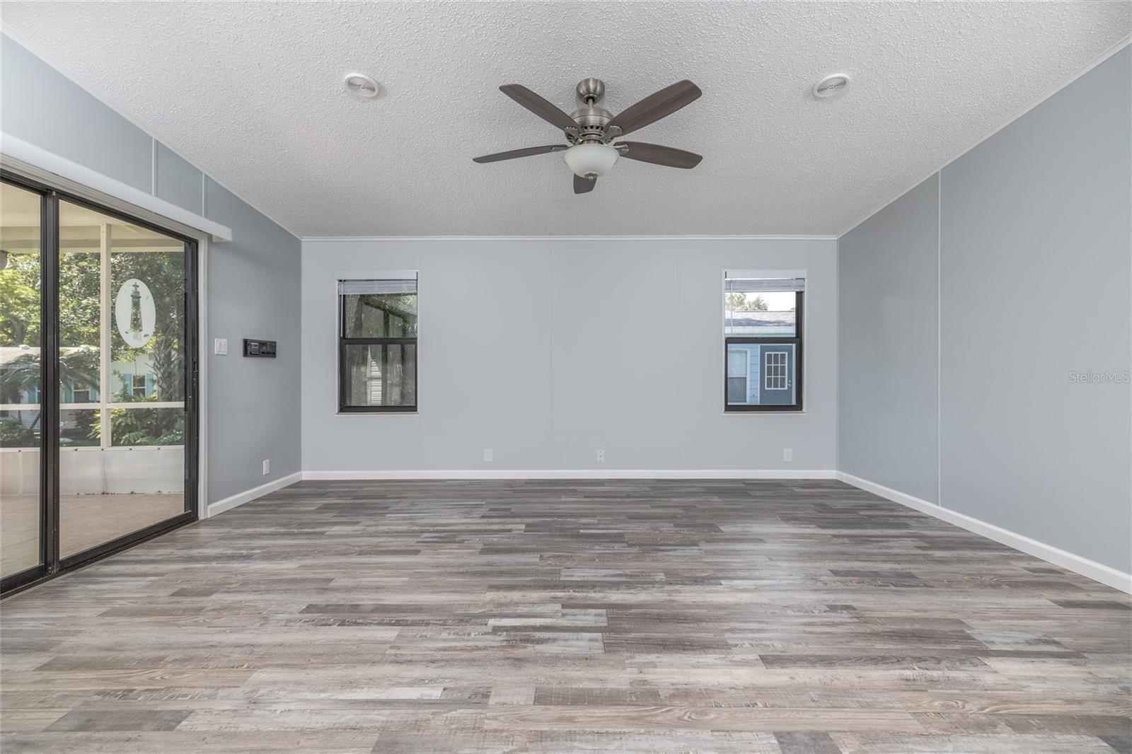 Image 15 of 53 For 209 Schooner Avenue