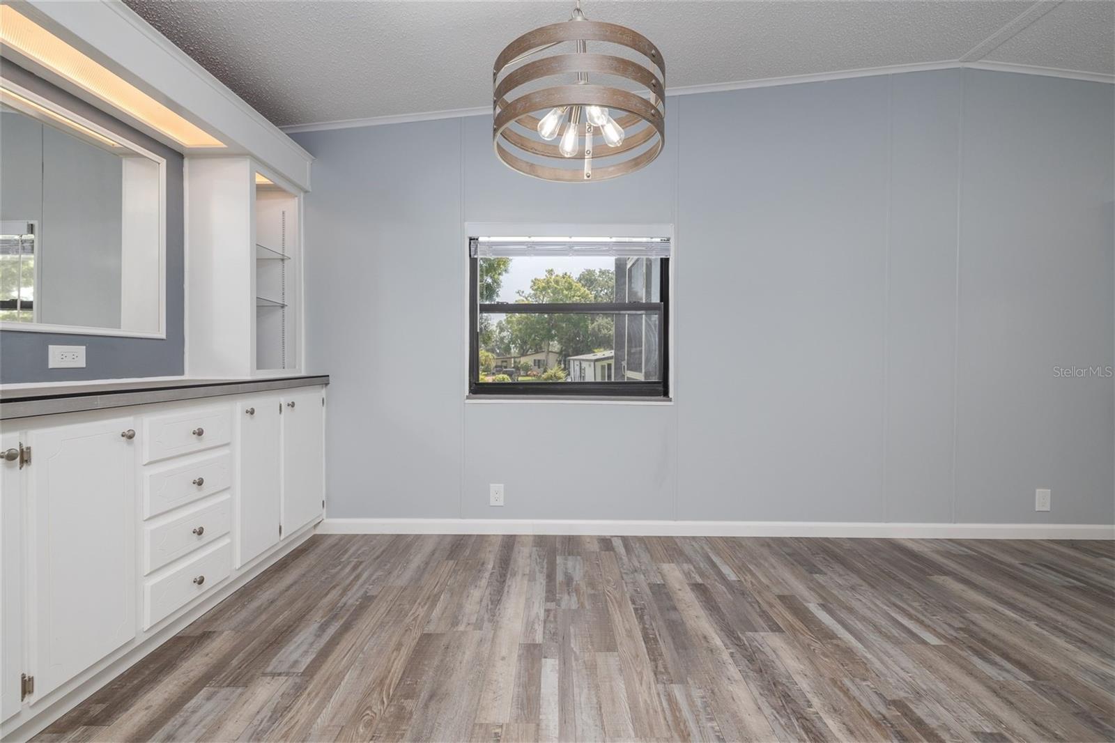 Image 19 of 53 For 209 Schooner Avenue