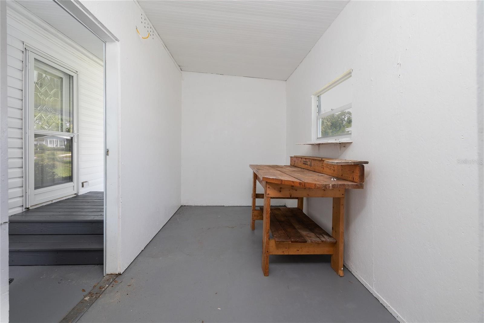 Image 6 of 53 For 209 Schooner Avenue
