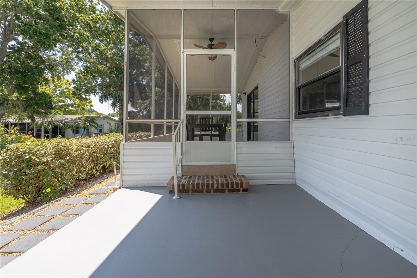 Image 8 of 53 For 209 Schooner Avenue