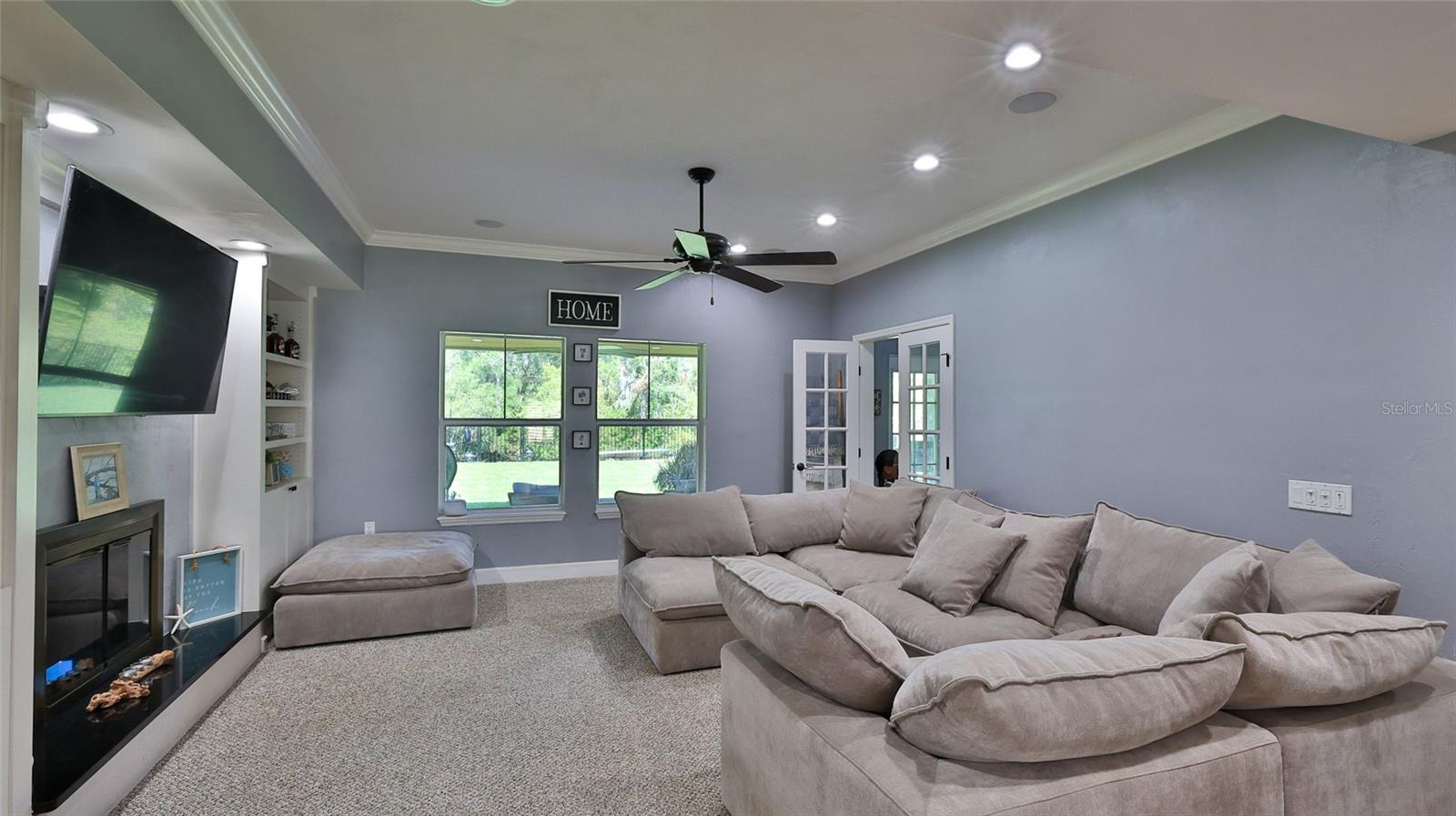 Image 11 of 47 For 798 Fairway Drive