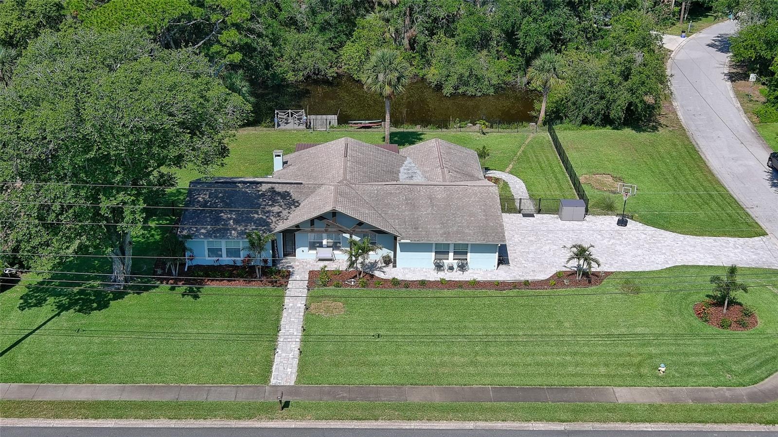 Image 34 of 47 For 798 Fairway Drive