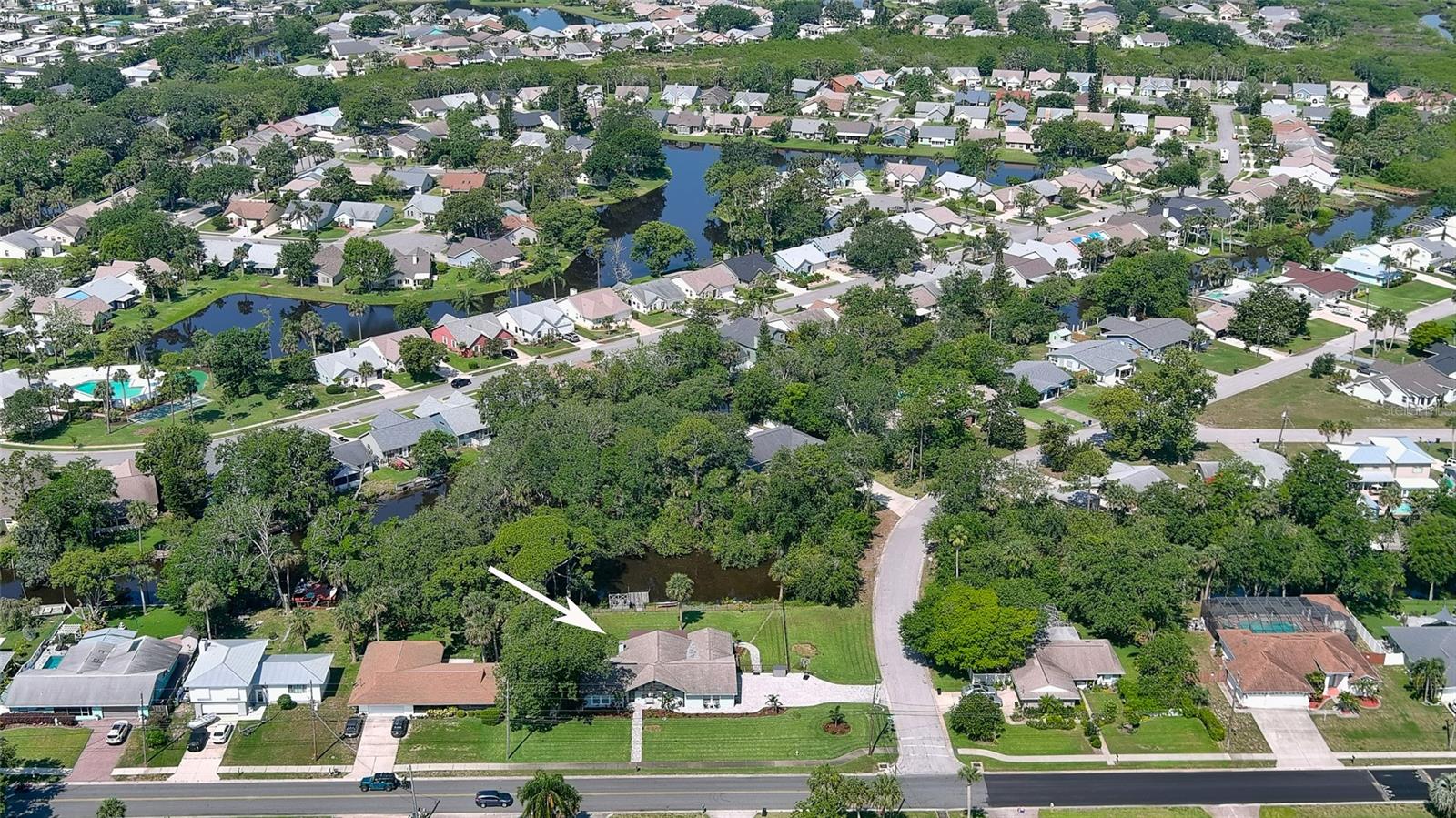 Image 35 of 47 For 798 Fairway Drive
