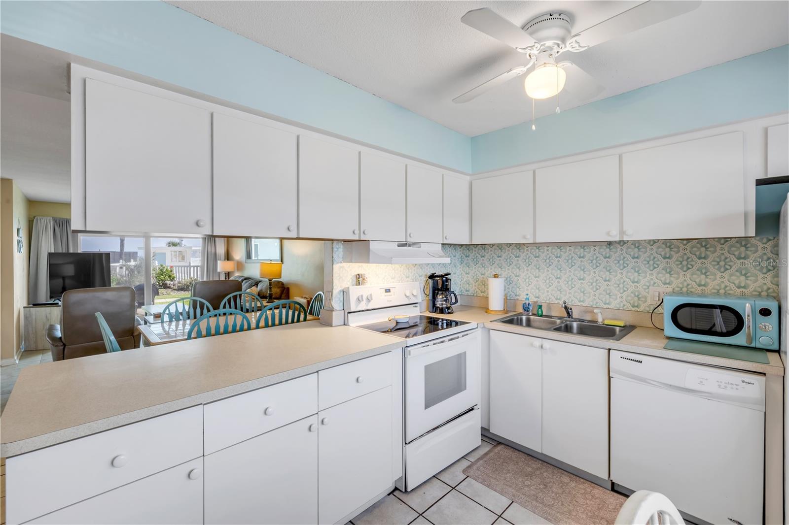 Image 10 of 37 For 525 Atlantic Avenue 39