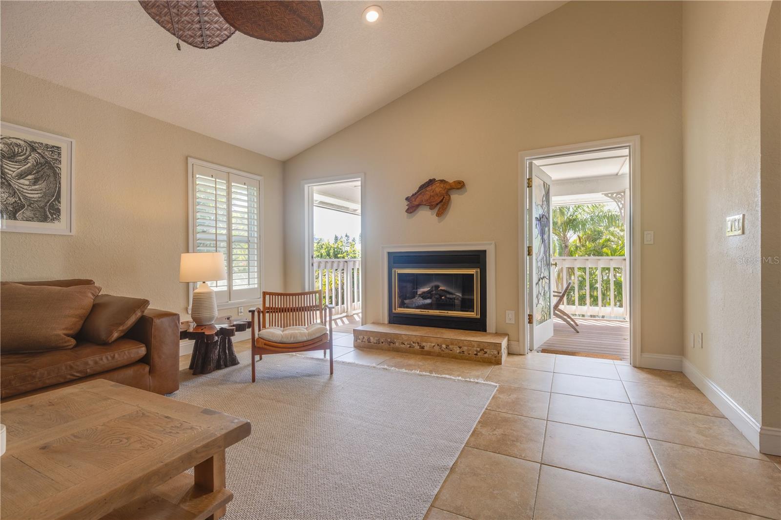 Image 32 of 71 For 334 7th Avenue N