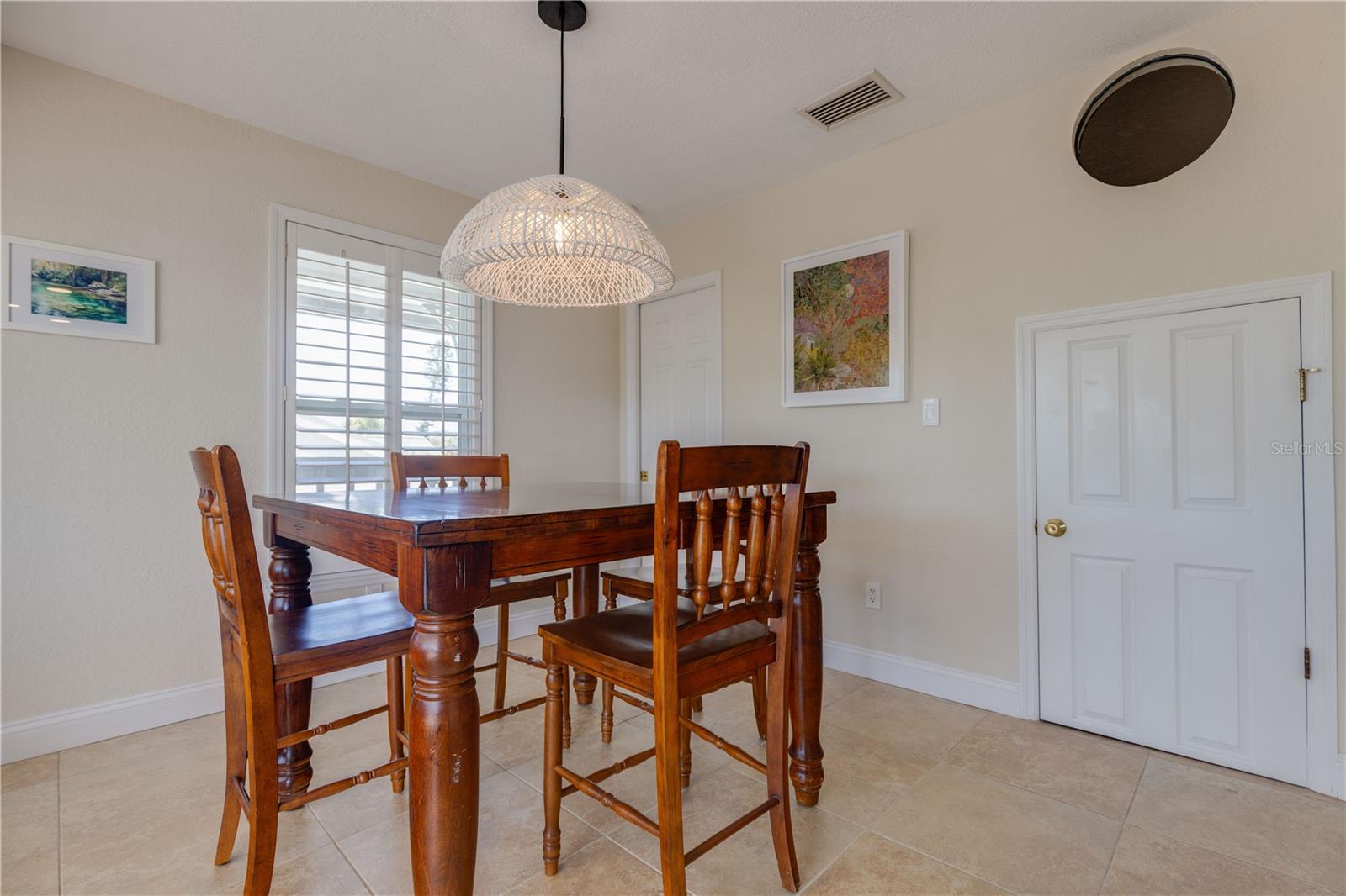 Image 40 of 71 For 334 7th Avenue N