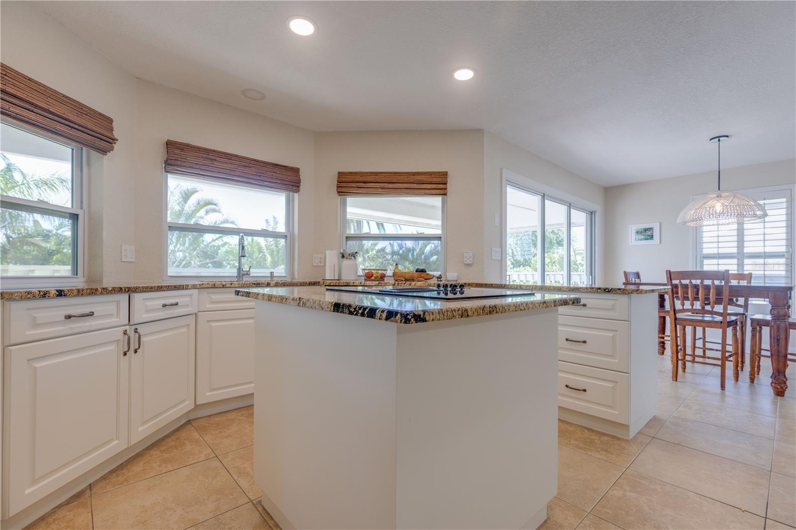Image 43 of 71 For 334 7th Avenue N