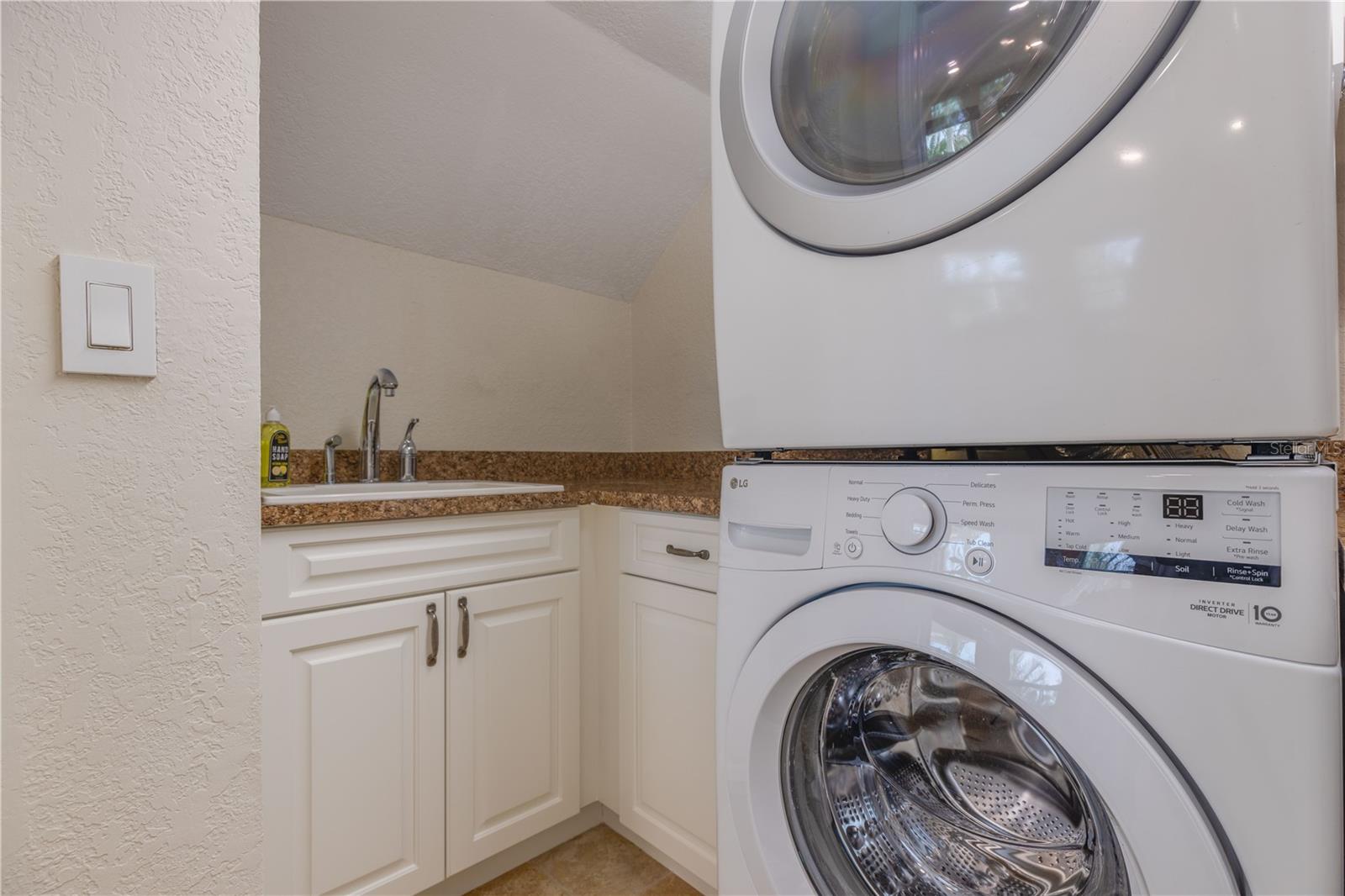Image 47 of 71 For 334 7th Avenue N