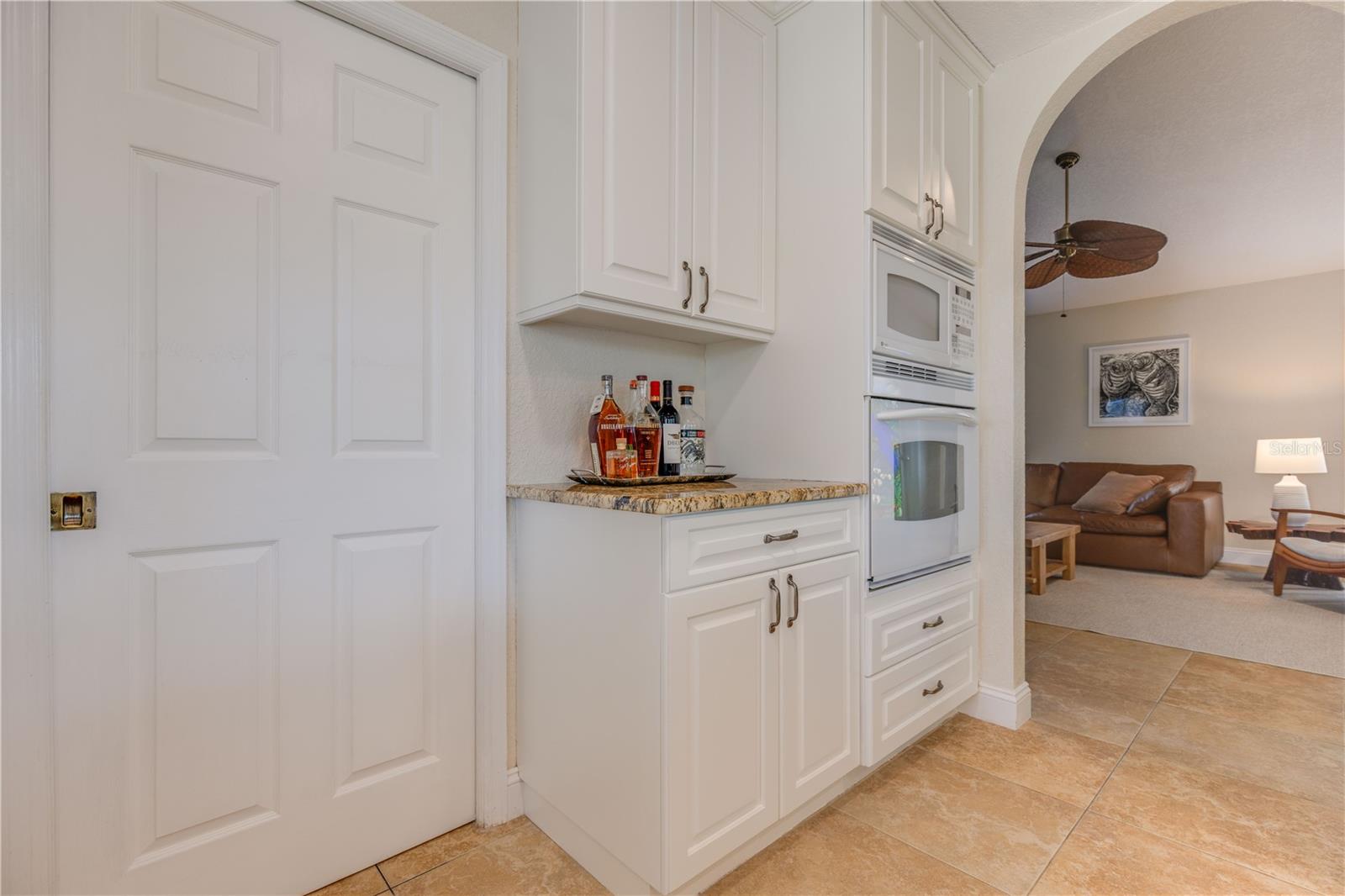 Image 51 of 71 For 334 7th Avenue N