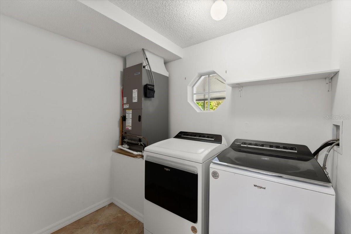 Image 20 of 39 For 2325 Lime Tree Drive