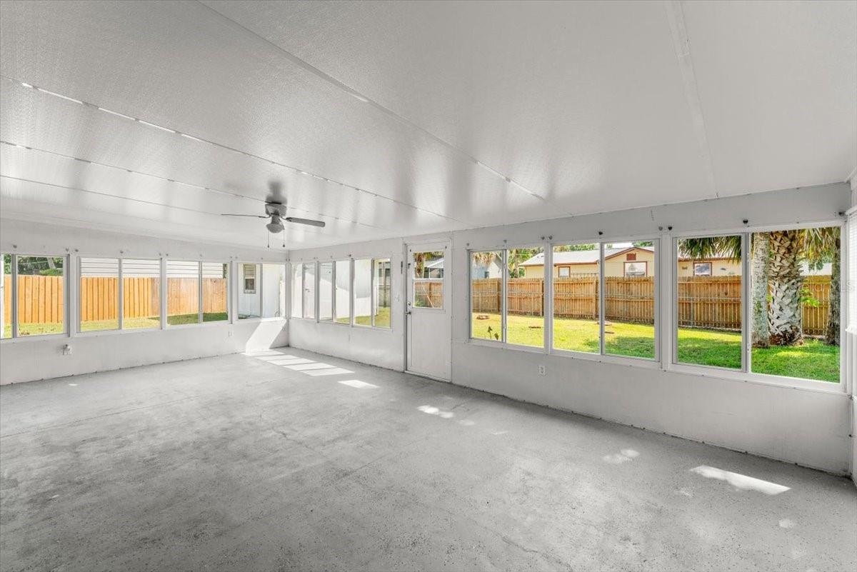 Image 30 of 39 For 2325 Lime Tree Drive