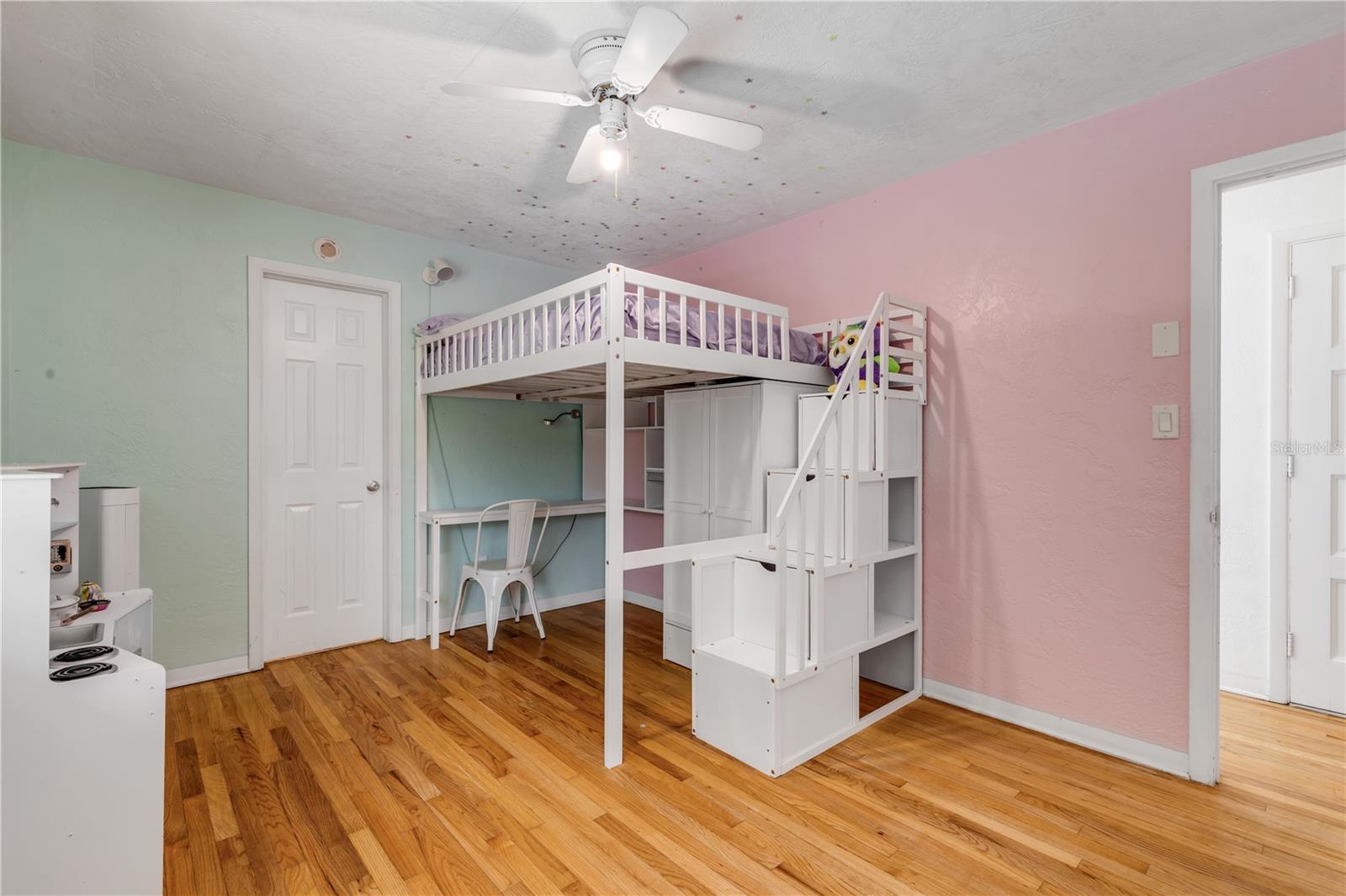 Image 34 of 71 For 119 Hardin Place