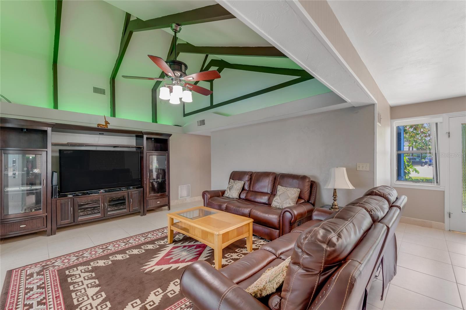 Image 12 of 56 For 3326 Peninsula Drive