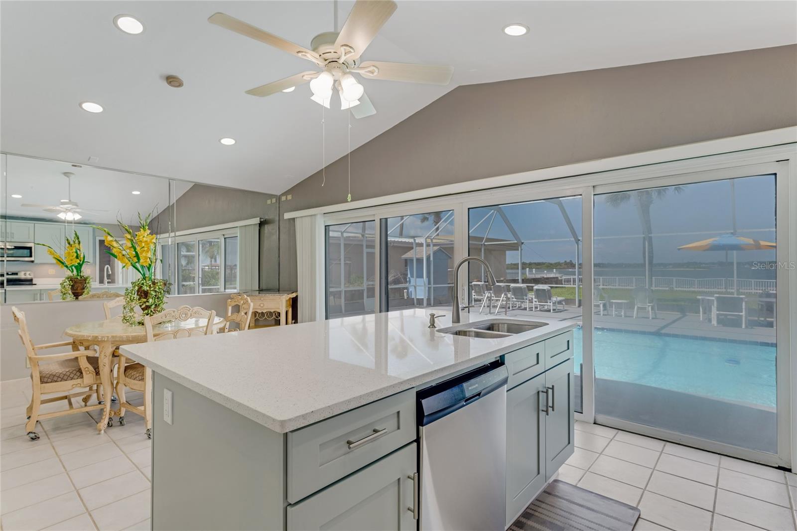 Image 14 of 56 For 3326 Peninsula Drive