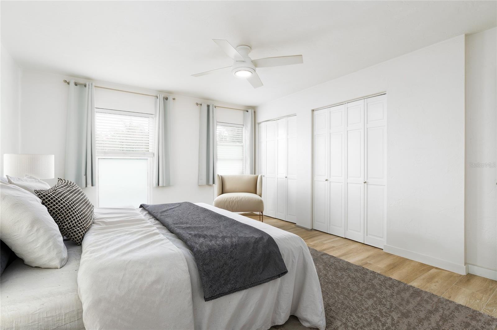 Listing photo id 16 for 25 Dolphin Avenue