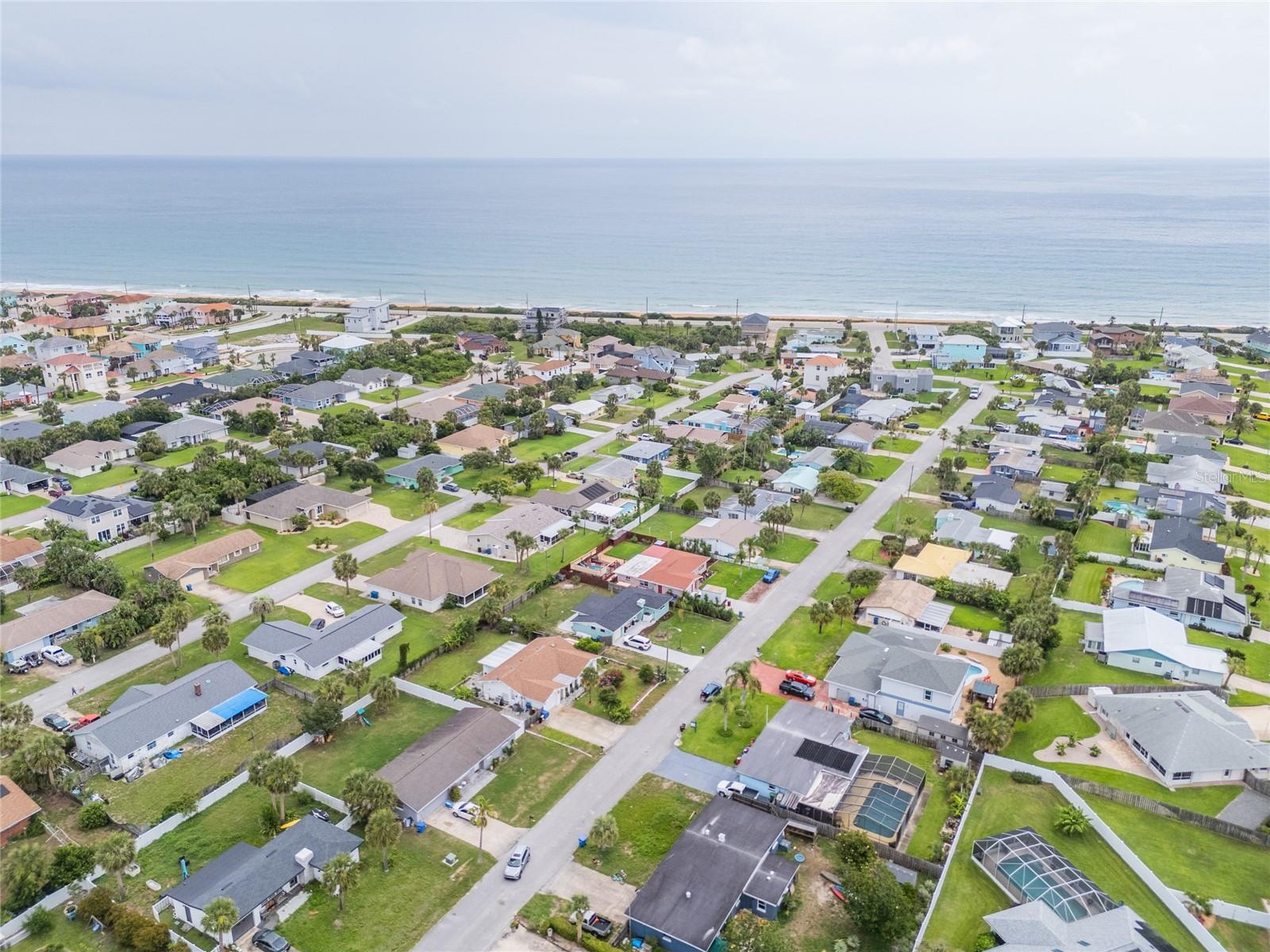 Listing photo id 24 for 25 Dolphin Avenue