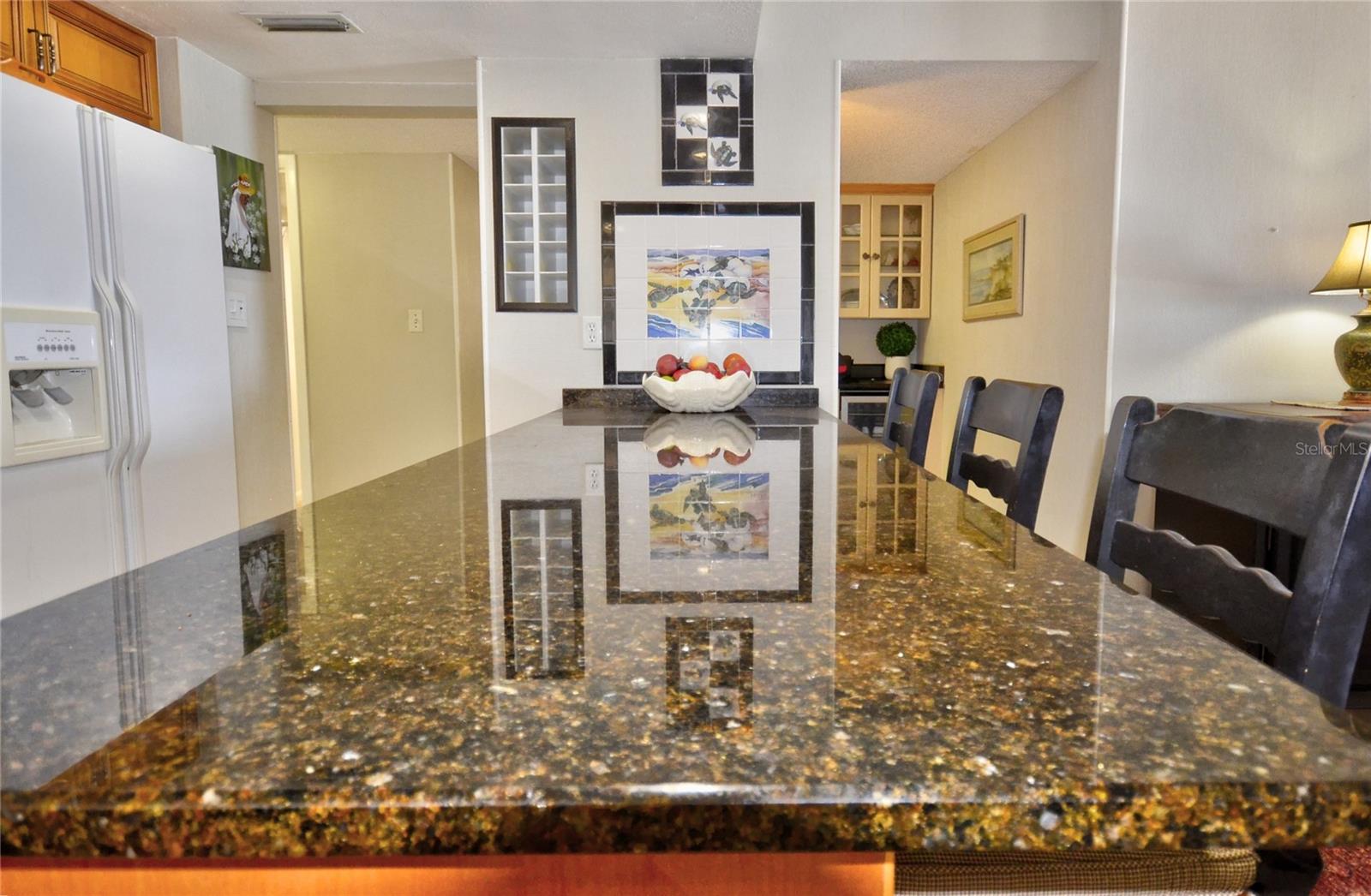 Image 13 of 38 For 4435 Atlantic Avenue 416