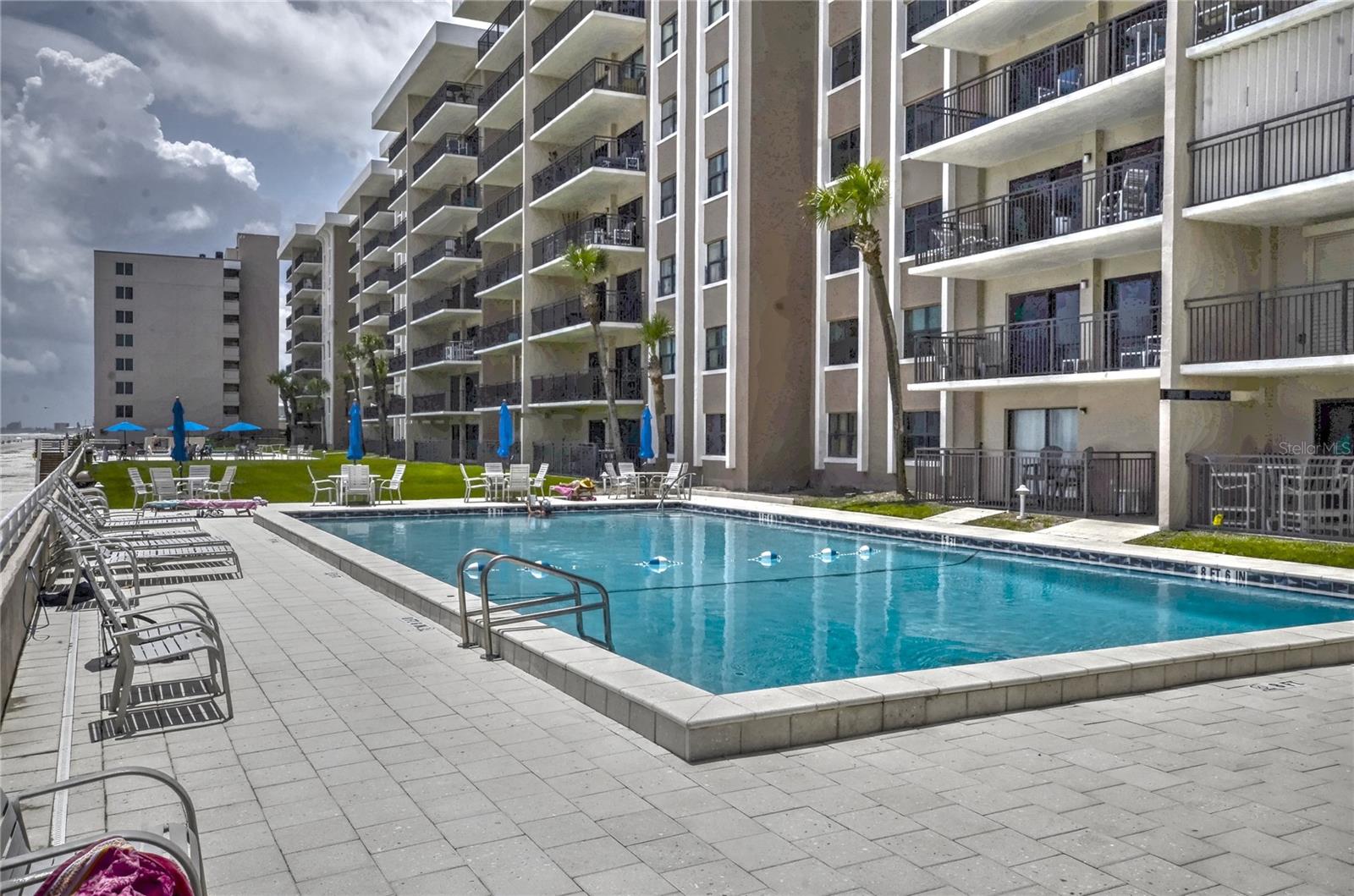 Image 9 of 38 For 4435 Atlantic Avenue 416