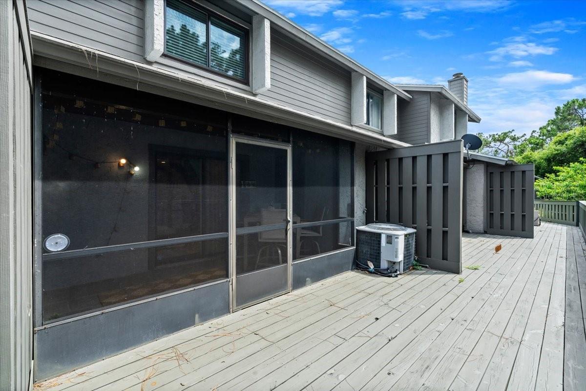 Image 22 of 46 For 140 Limewood Place C