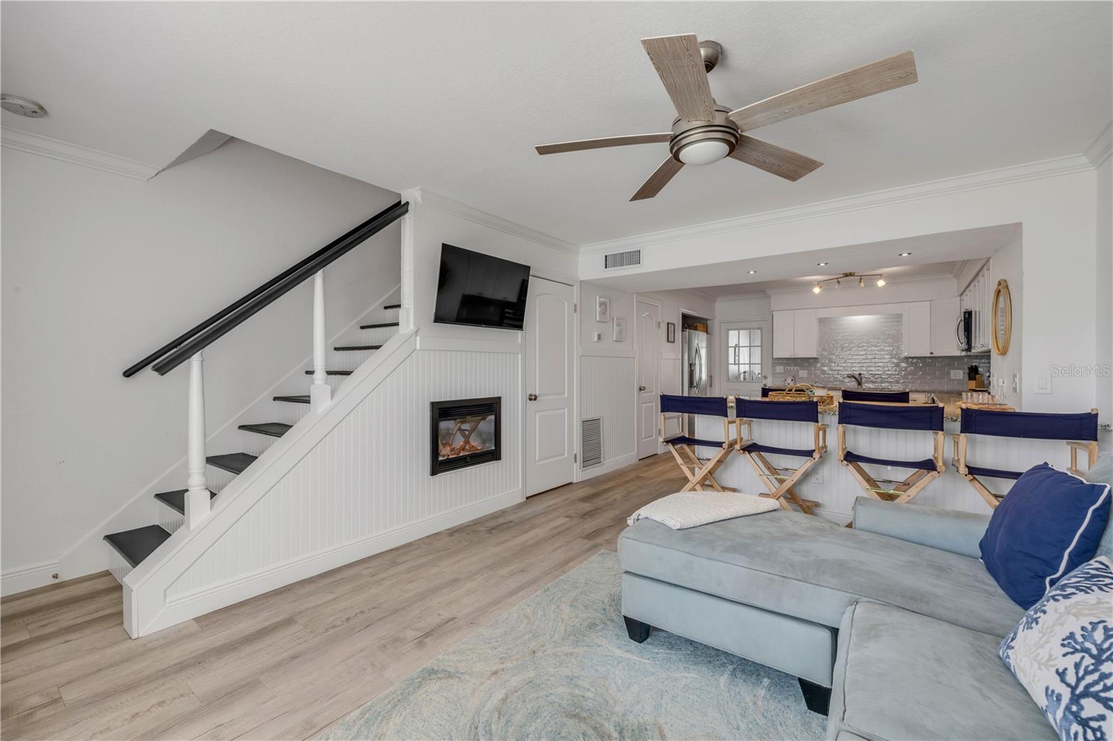 Image 12 of 34 For 2122 Atlantic Avenue 2122