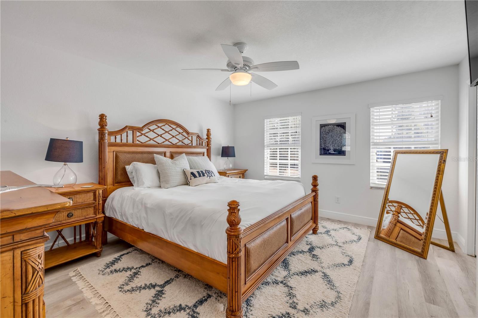 Image 24 of 34 For 2122 Atlantic Avenue 2122