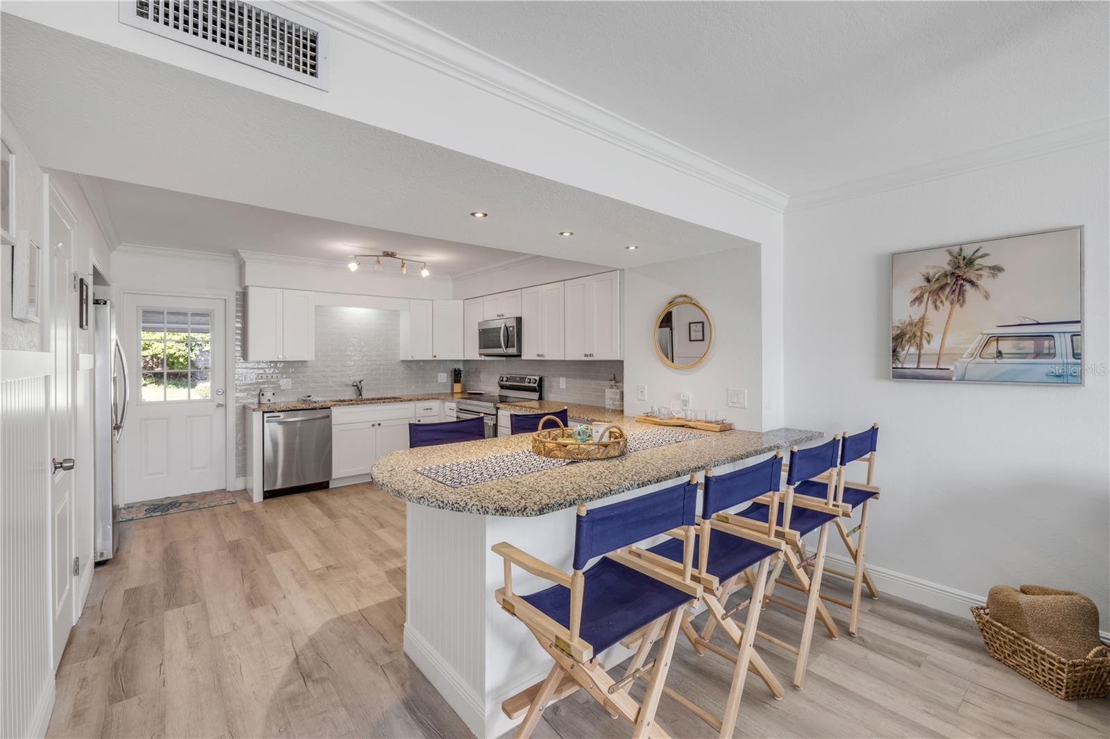 Image 3 of 34 For 2122 Atlantic Avenue 2122