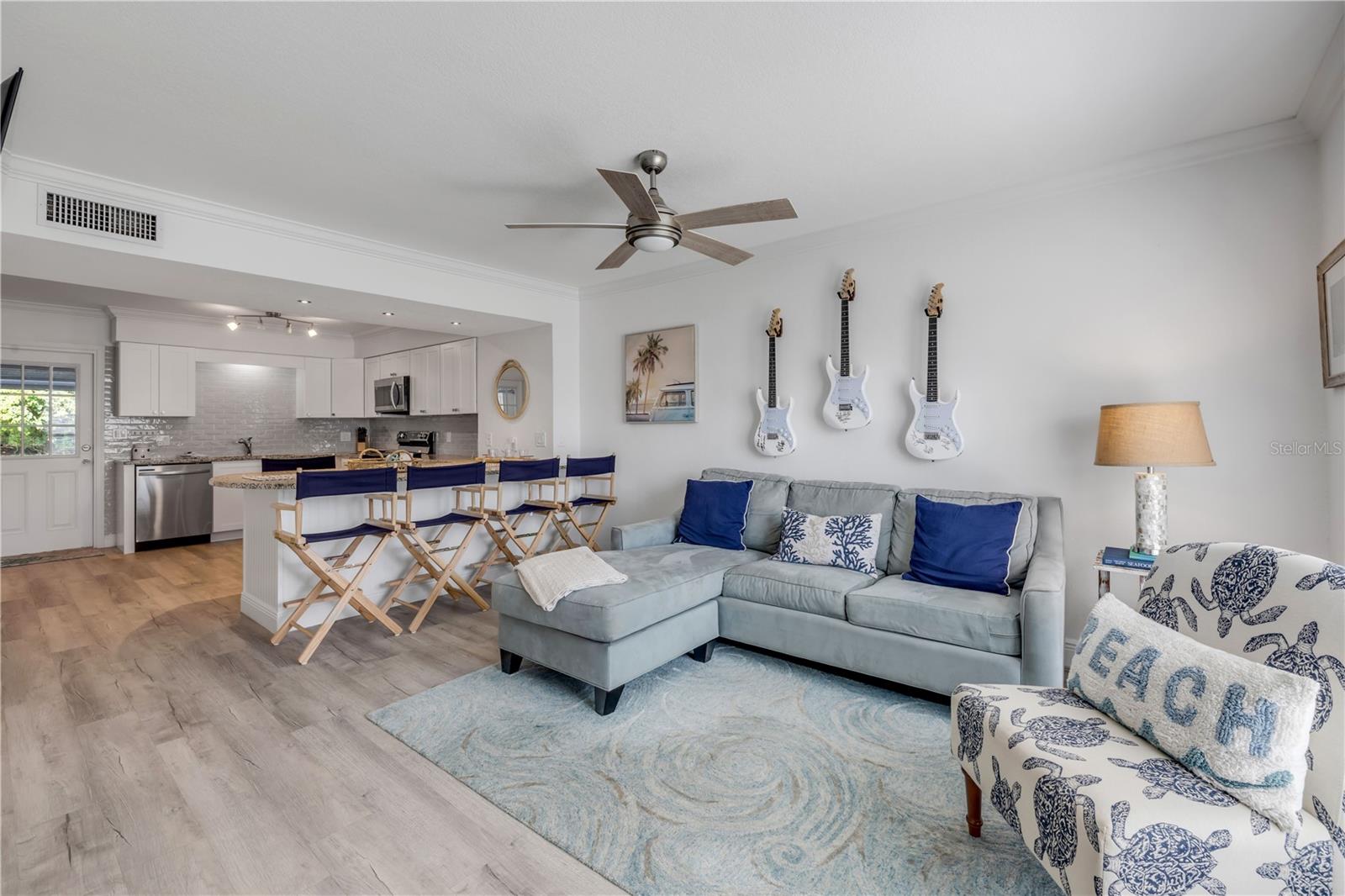 Image 9 of 34 For 2122 Atlantic Avenue 2122