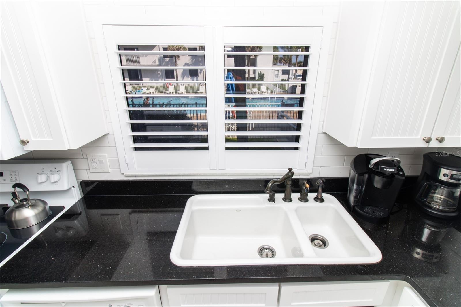 Image 6 of 43 For 5301 Atlantic Avenue 140