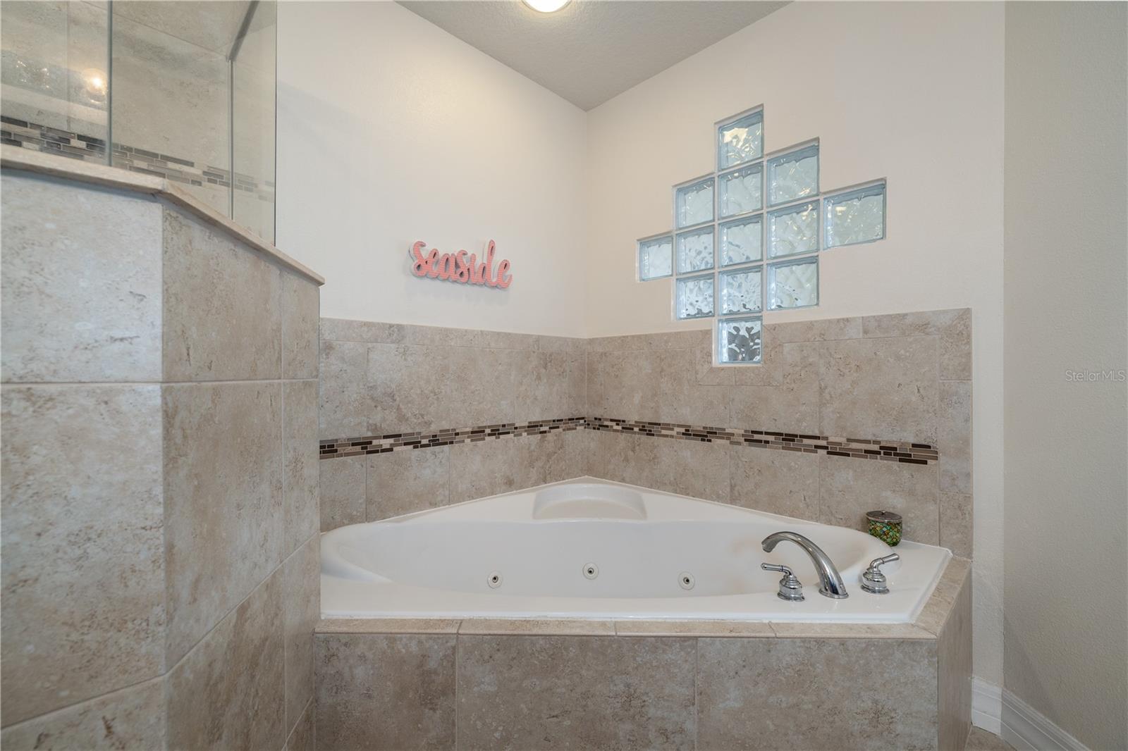 Image 24 of 36 For 5300 Atlantic Avenue 20-507