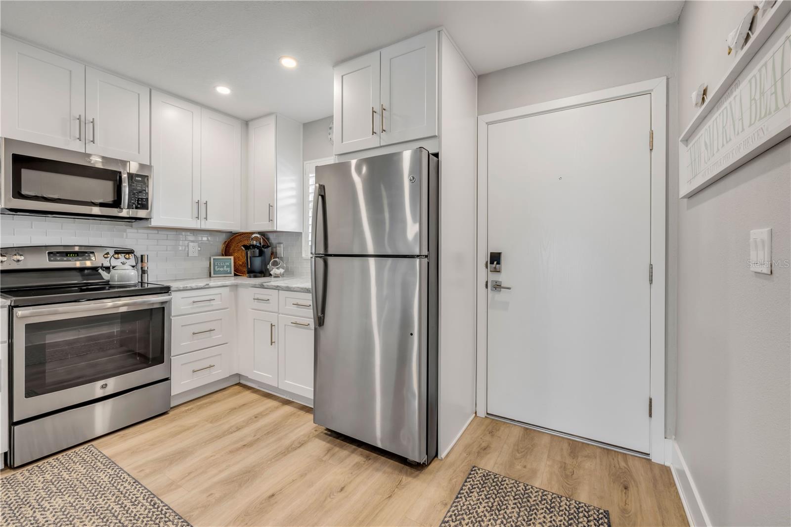 Image 2 of 60 For 4151 Atlantic Avenue 3090