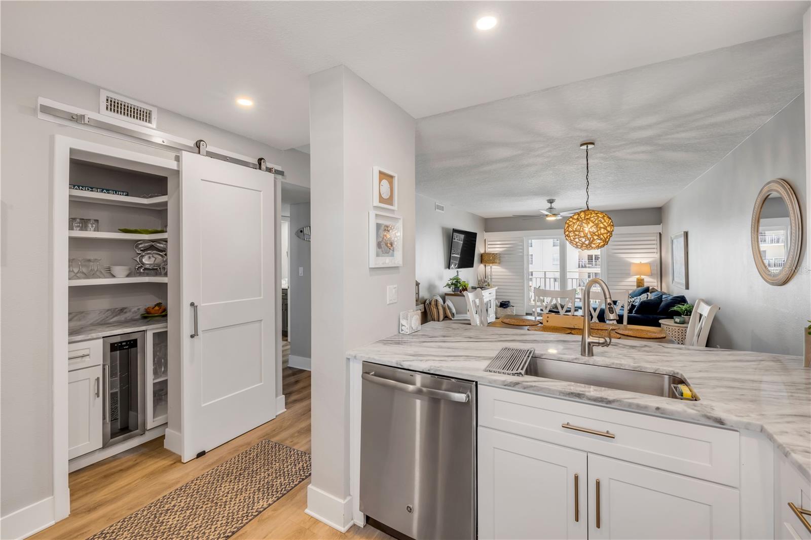 Image 5 of 60 For 4151 Atlantic Avenue 3090