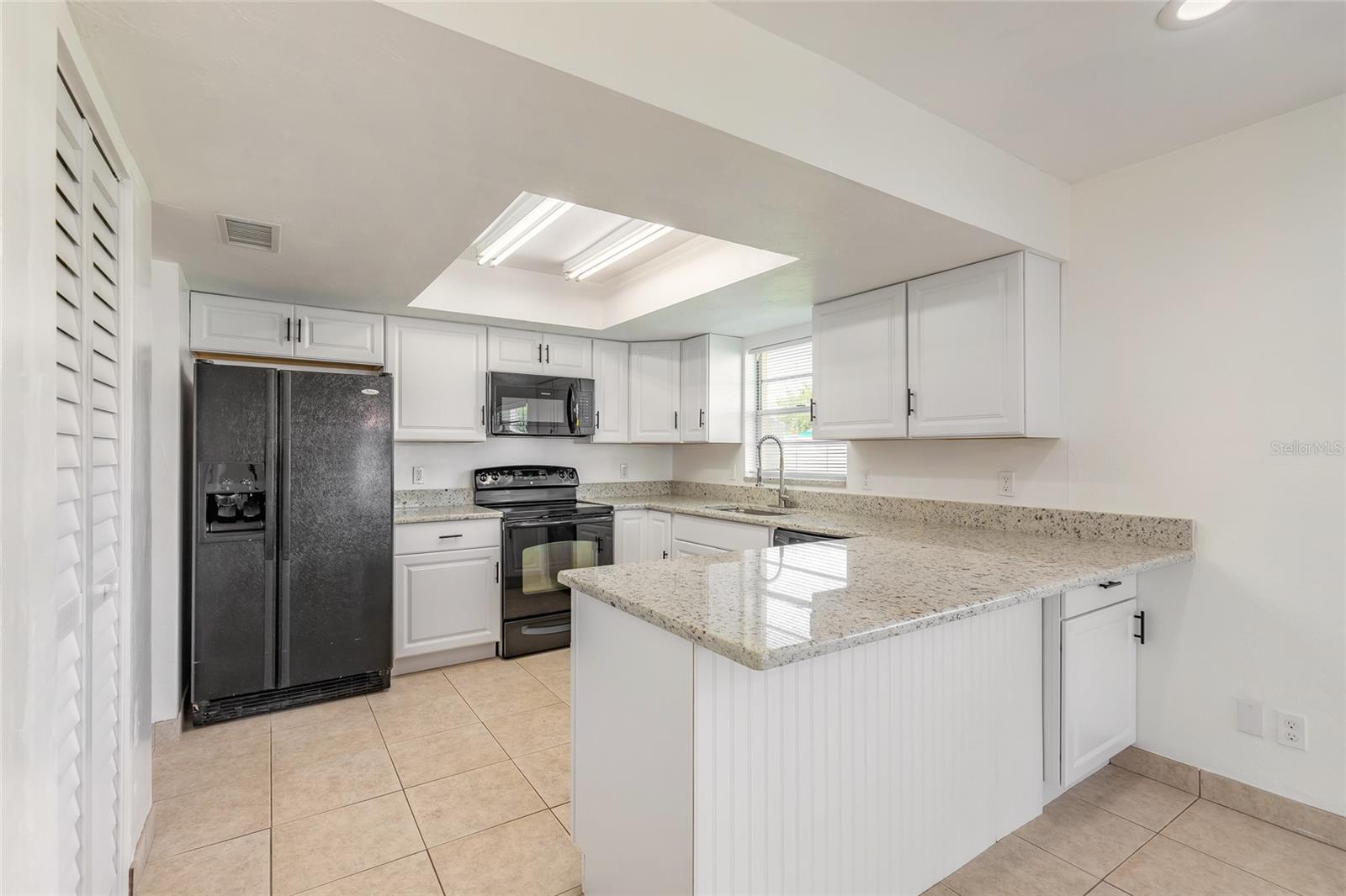 Image 11 of 38 For 3044 Pine Tree Drive