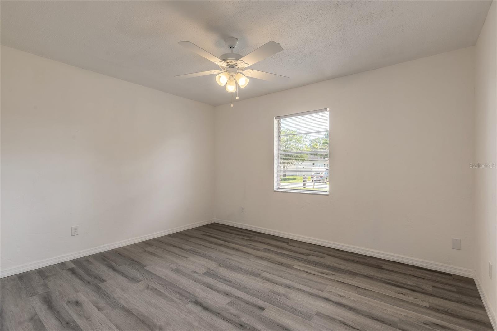 Image 21 of 38 For 3044 Pine Tree Drive