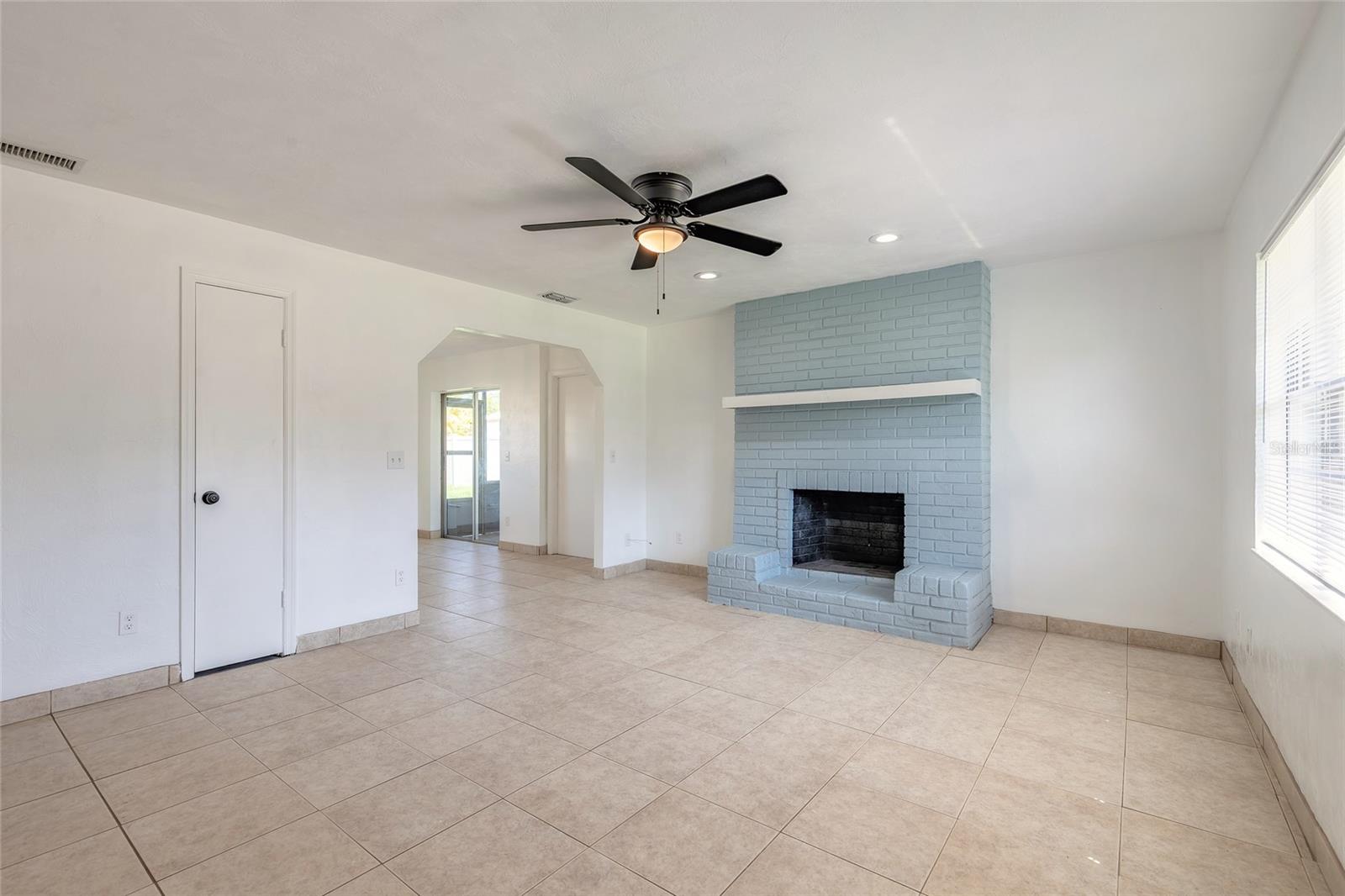 Image 4 of 38 For 3044 Pine Tree Drive