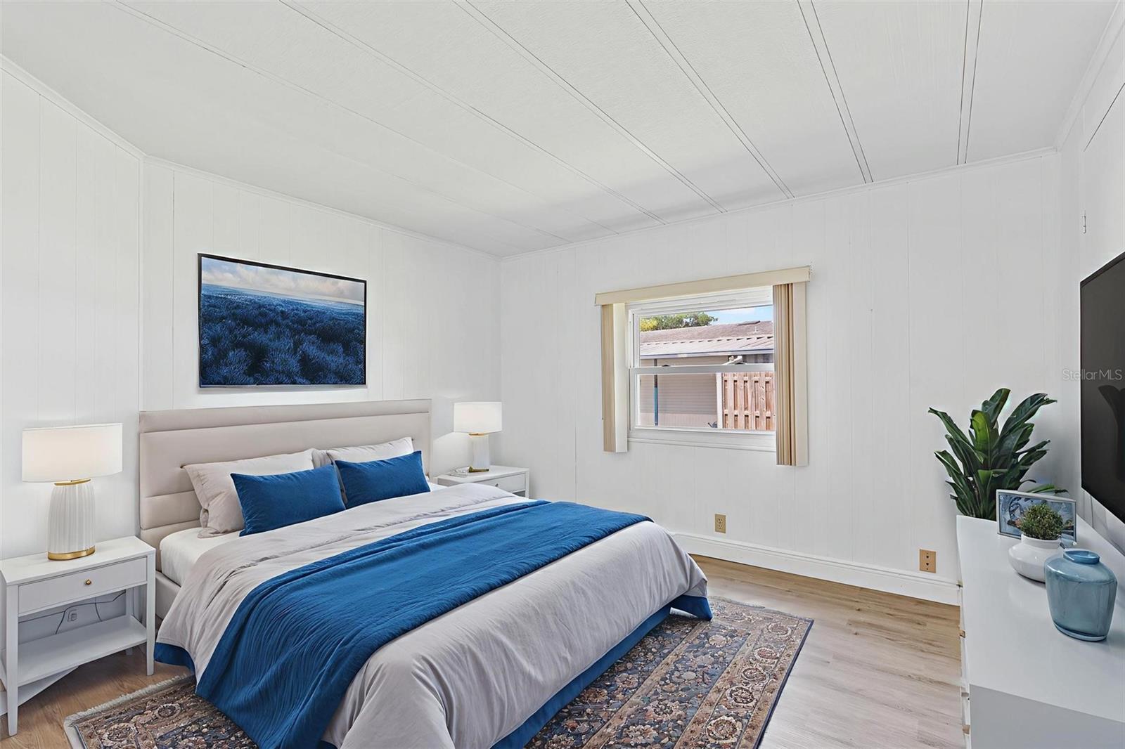 Image 11 of 29 For 703 Larado Drive