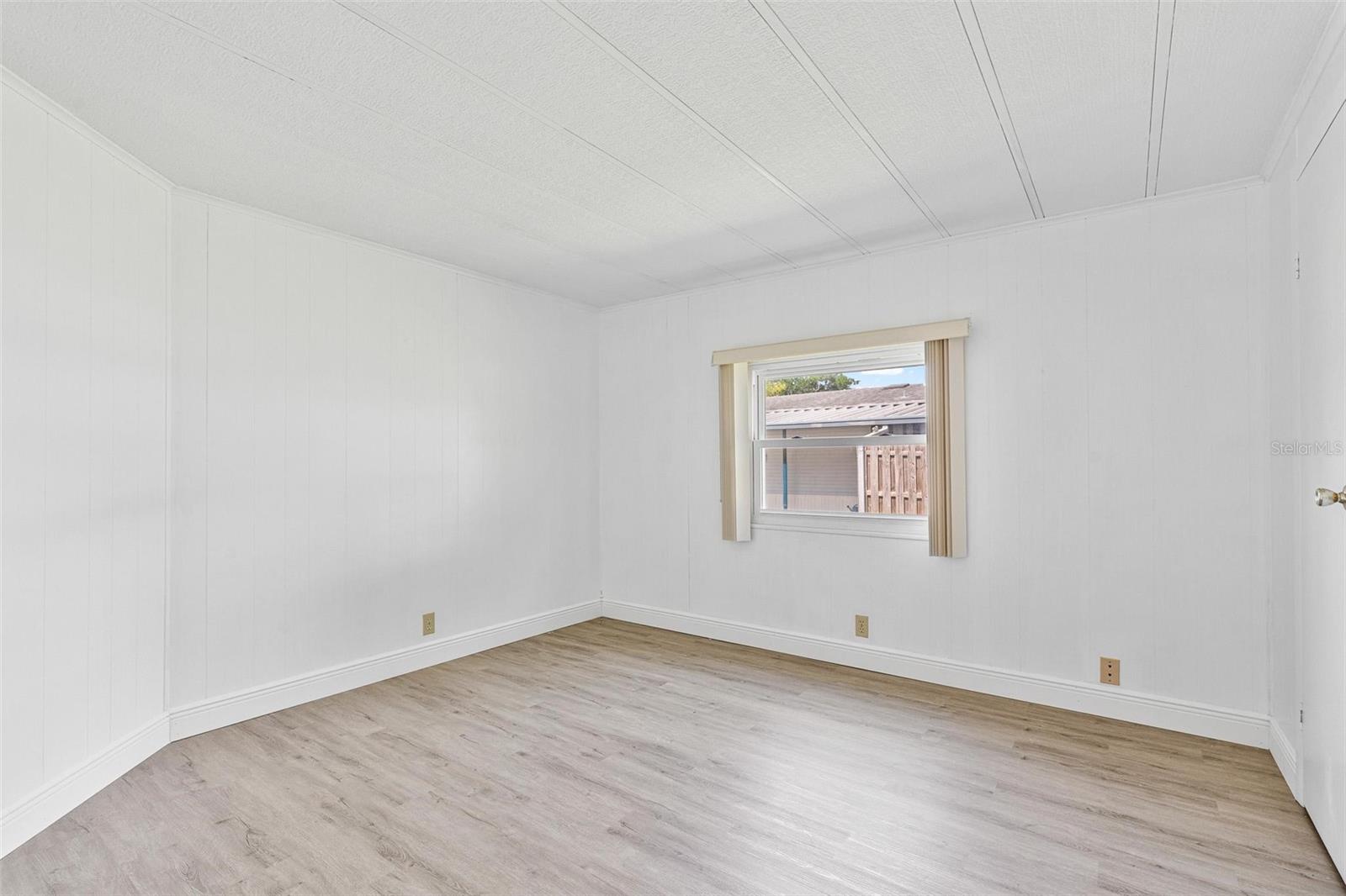 Image 17 of 29 For 703 Larado Drive
