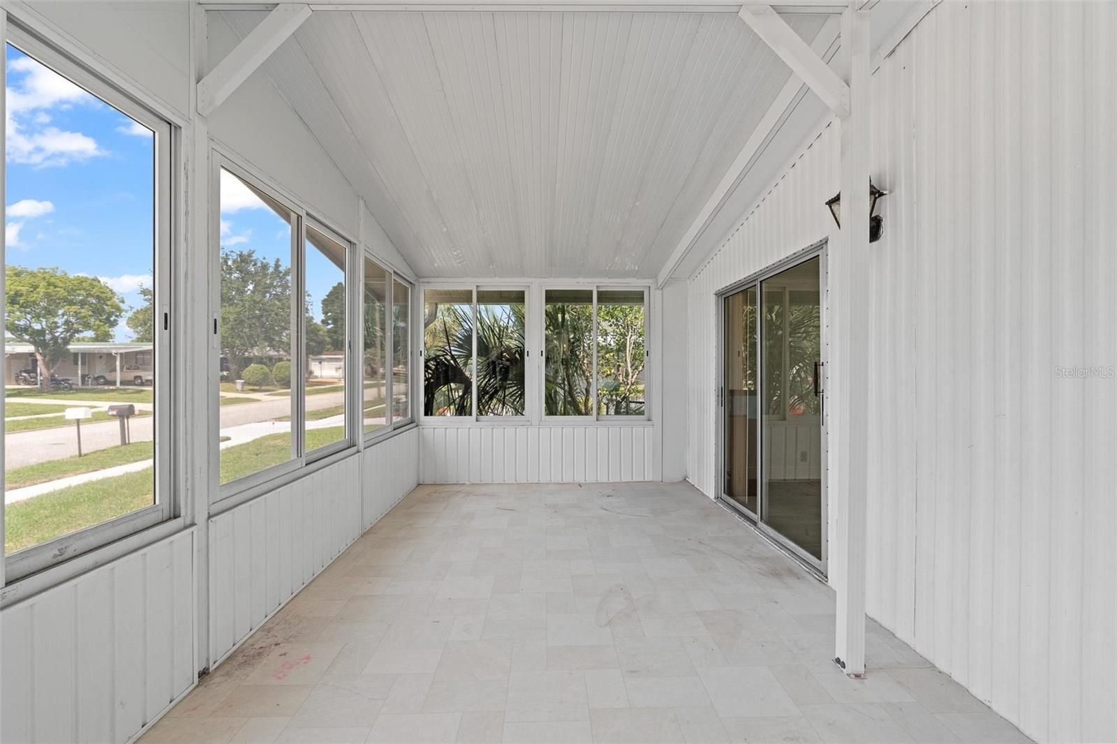 Image 22 of 29 For 703 Larado Drive
